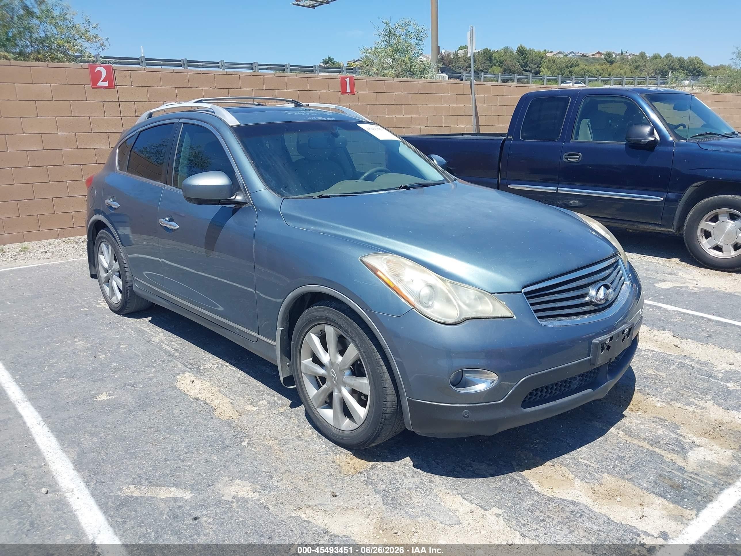 2008 Infiniti EX Journey, VIN JNKAJ09F08M358730 — Front end