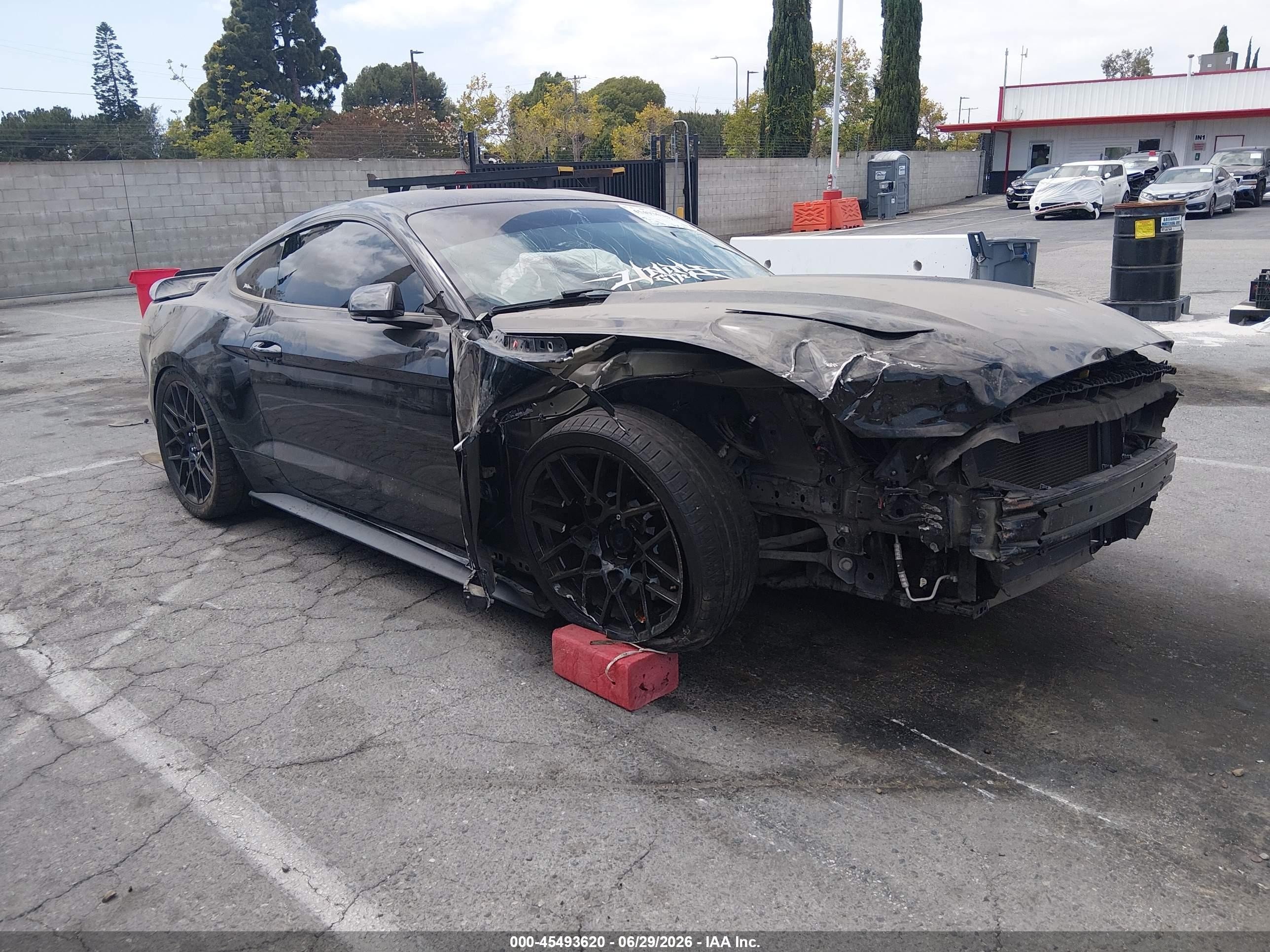 2016 Ford Mustang GT, VIN 1FA6P8CF5G5246274 — Front end