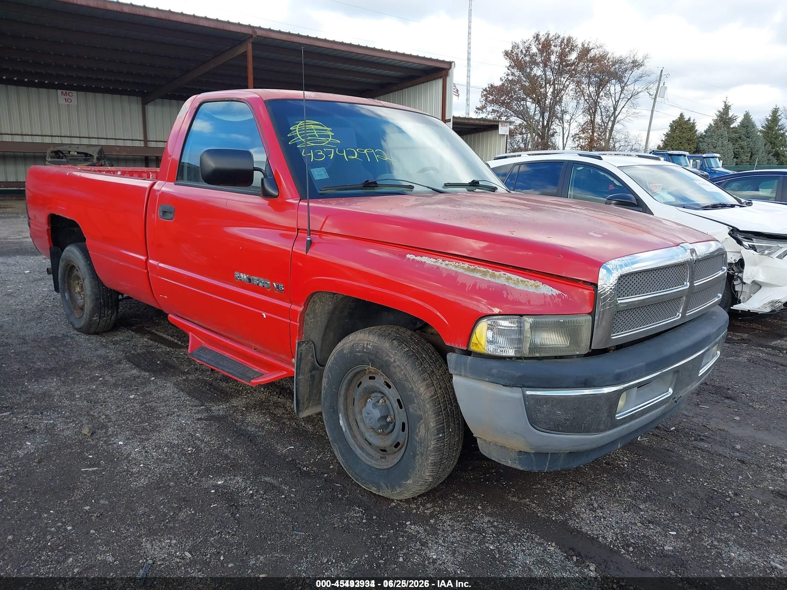 1996 Dodge 1500, VIN 1B7HC16X2TS662479 — Front end