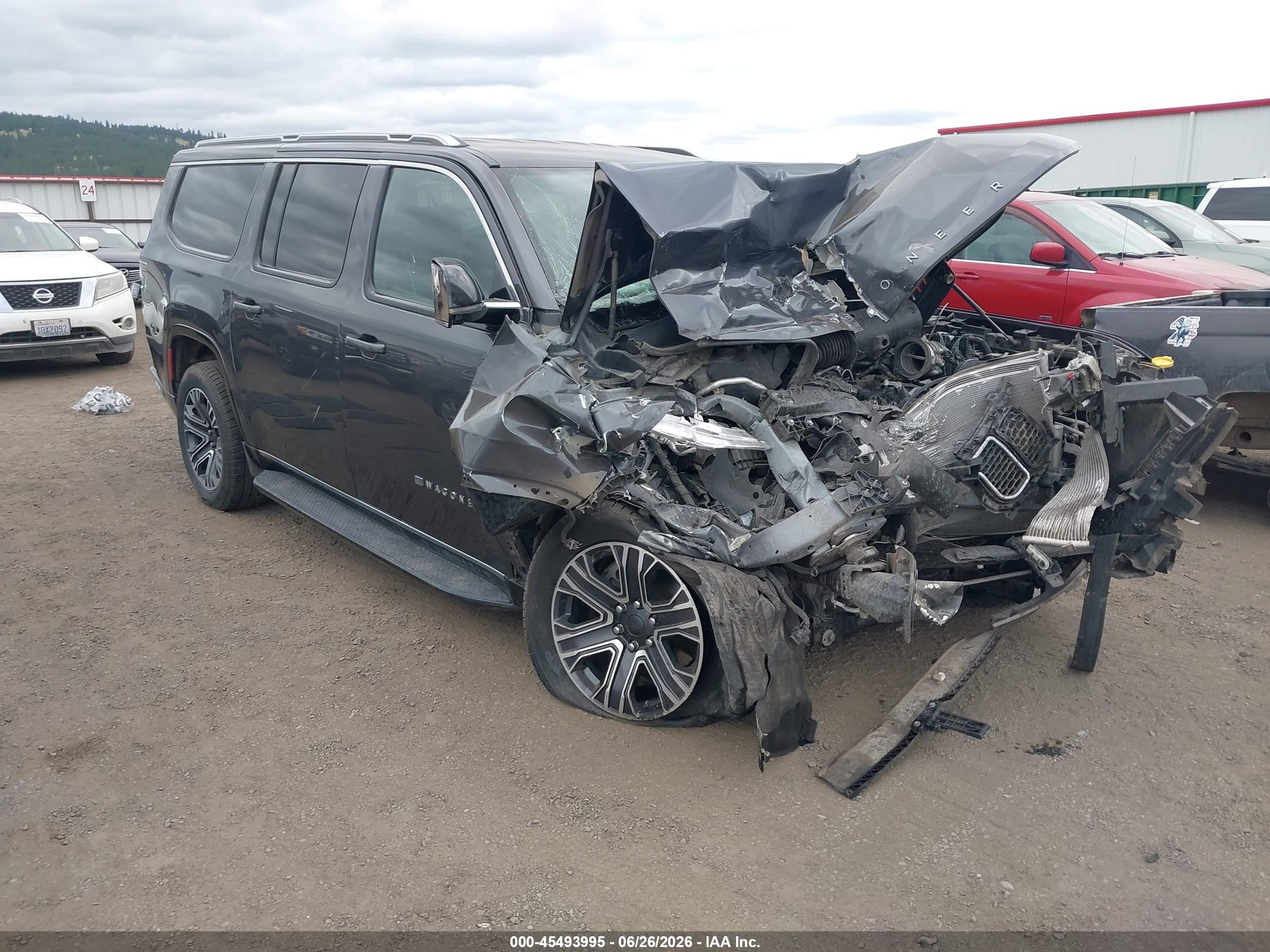 2024 Jeep Wagoneer Series II, VIN 1C4SJSBP0RS132415 — Перед