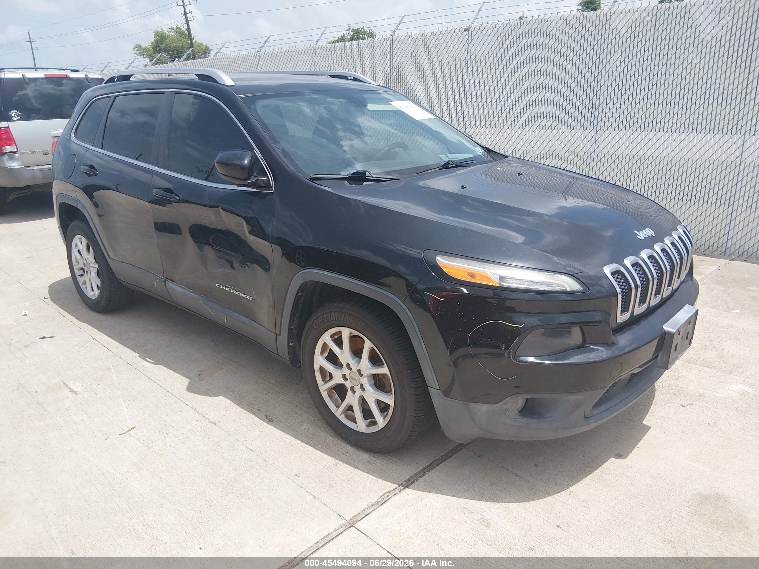 2014 Jeep Cherokee Latitude, VIN 1C4PJLCB6EW148636 — Перед