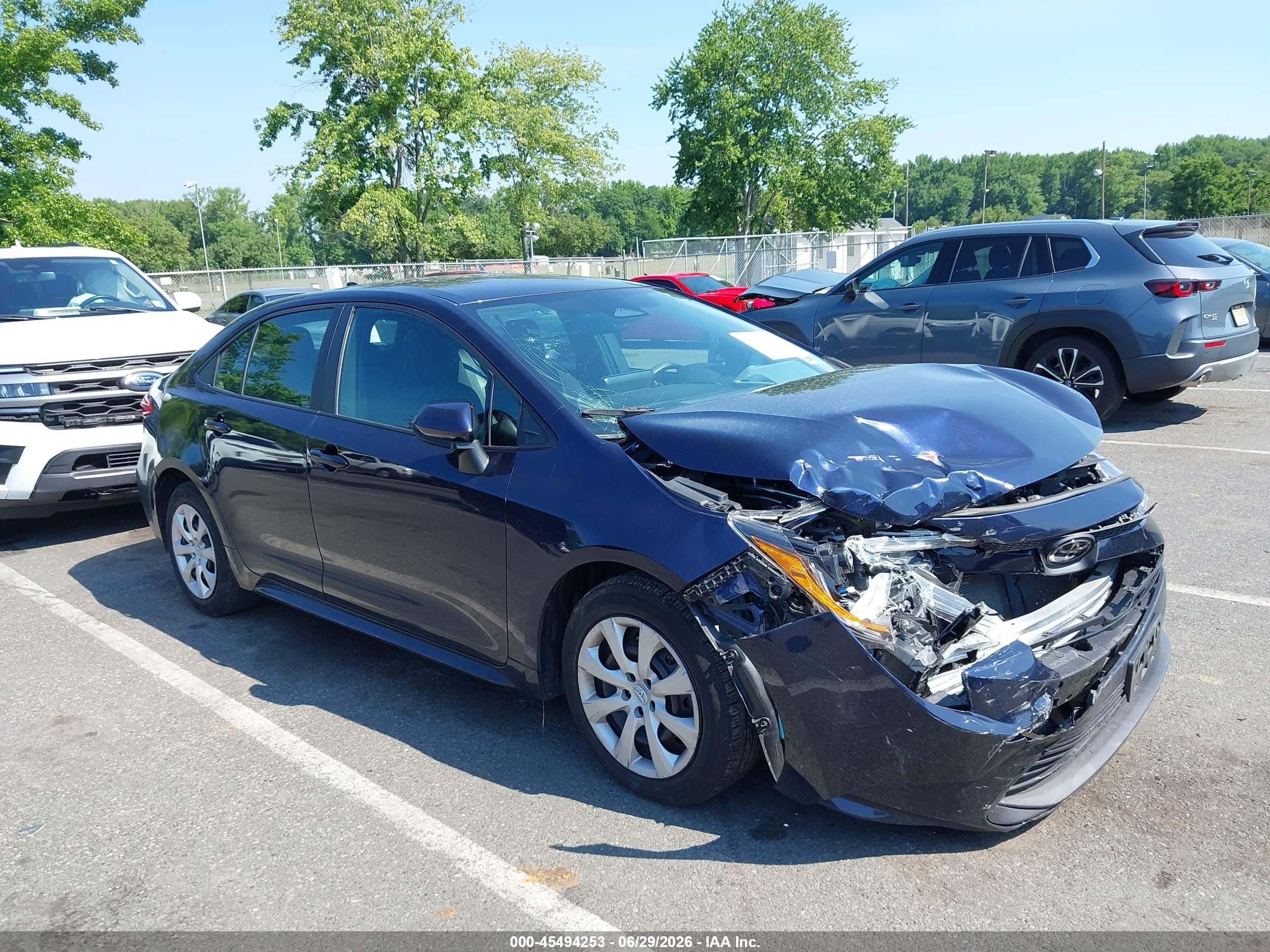 2024 Toyota Corolla LE, VIN 5YFB4MDE0RP112164 — Front end