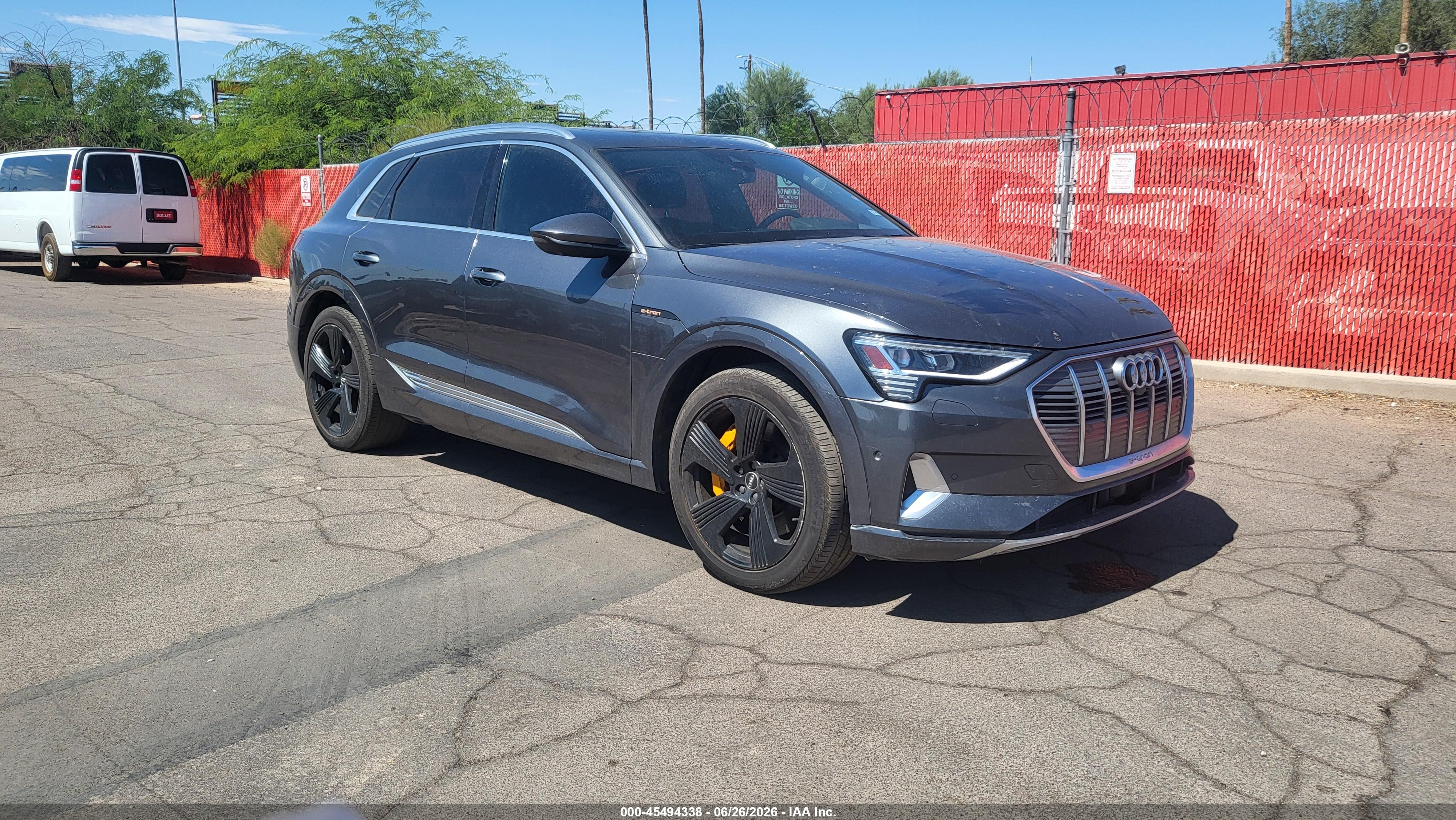 2019 Audi e-tron Prestige, VIN WA1VAAGE1KB007017 — Normal wear