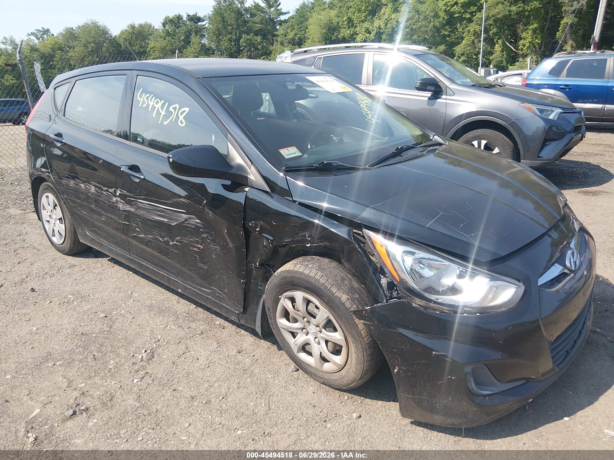 2014 Hyundai Accent GS, VIN KMHCT5AE5EU194001 — Front end