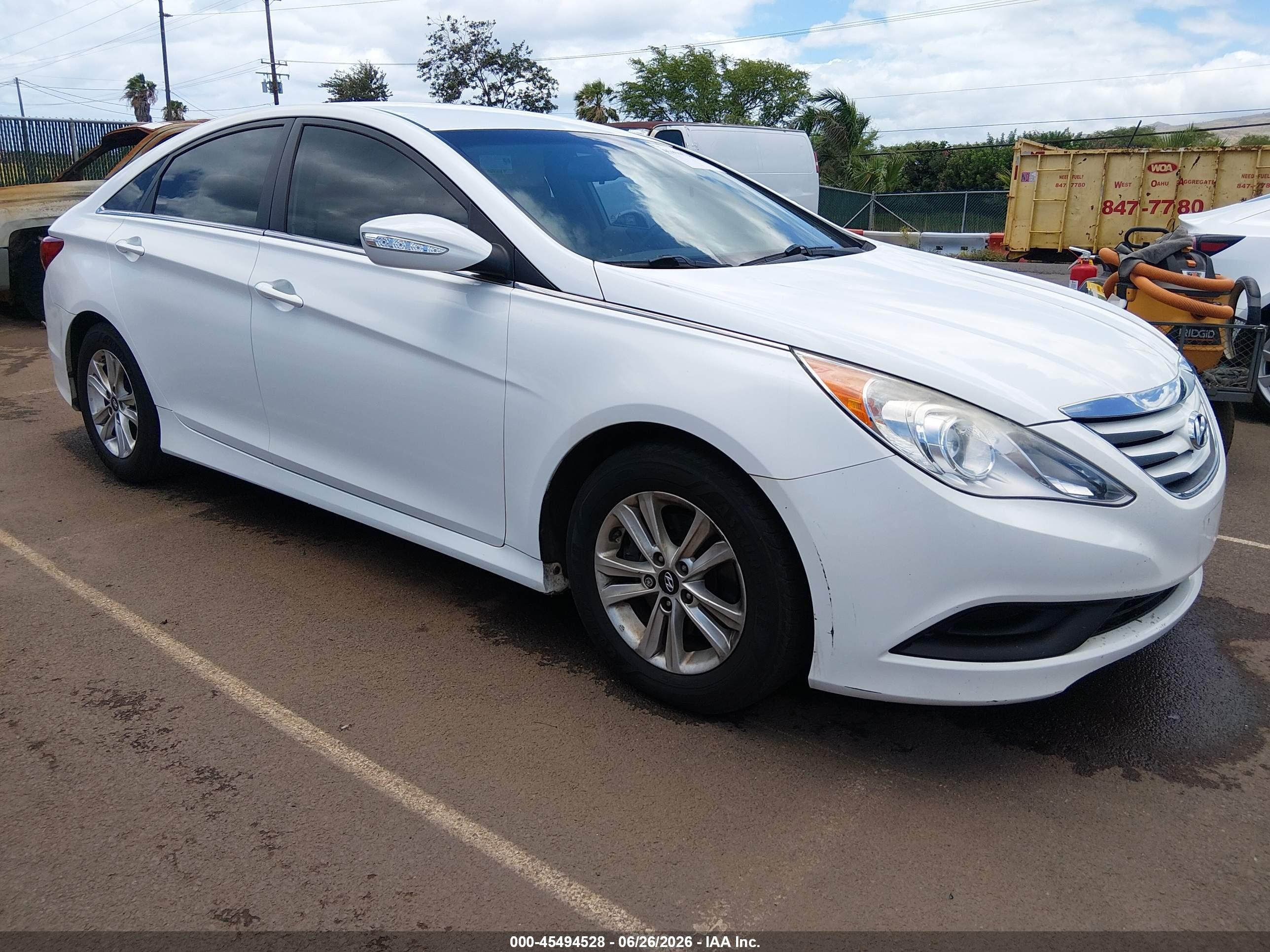 2014 Hyundai Sonata GLS, VIN 5NPEB4AC4EH934270 — Front end