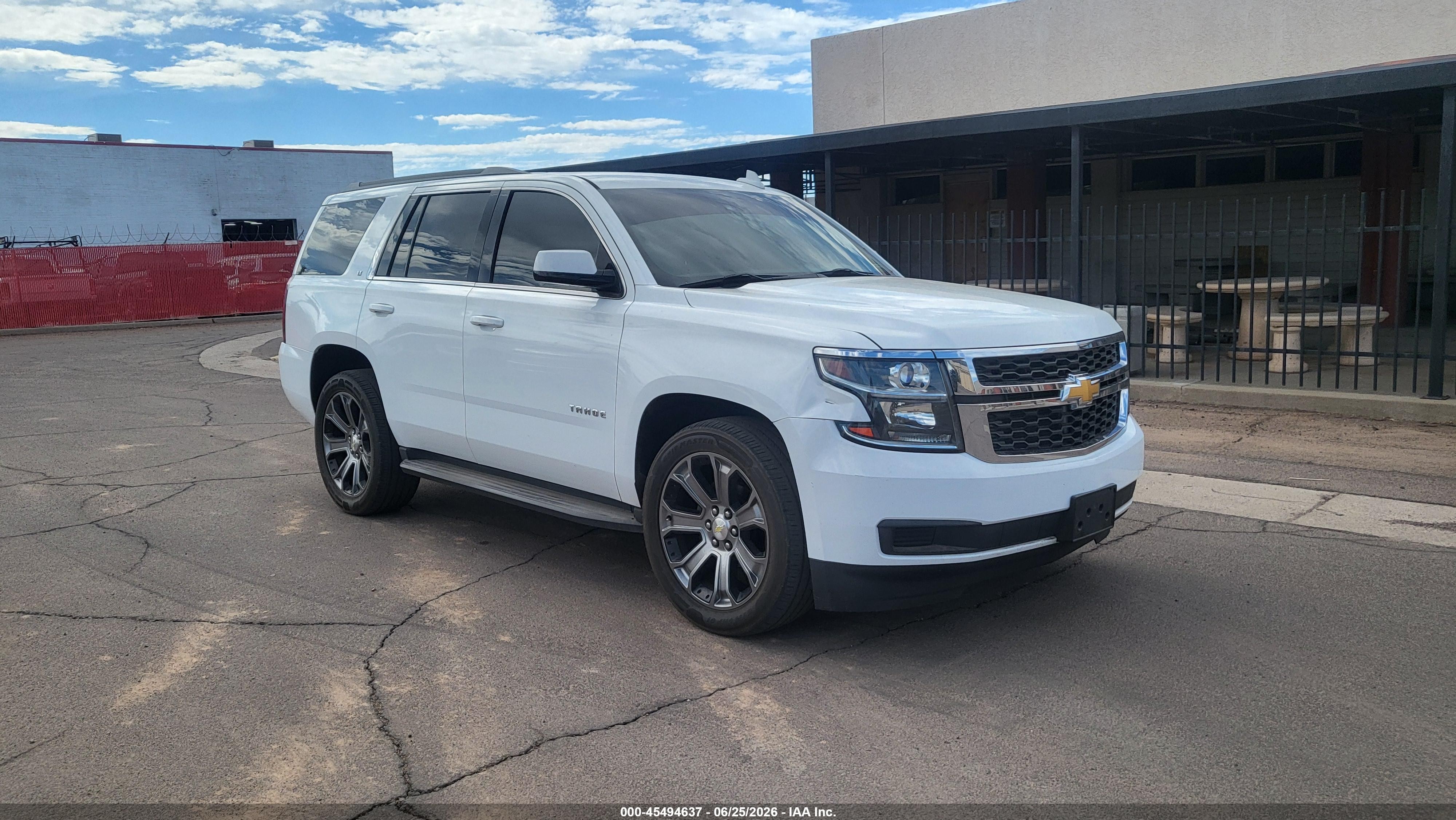 2016 Chevrolet Tahoe LT, VIN 1GNSKBKC9GR404918 — Обычный износ