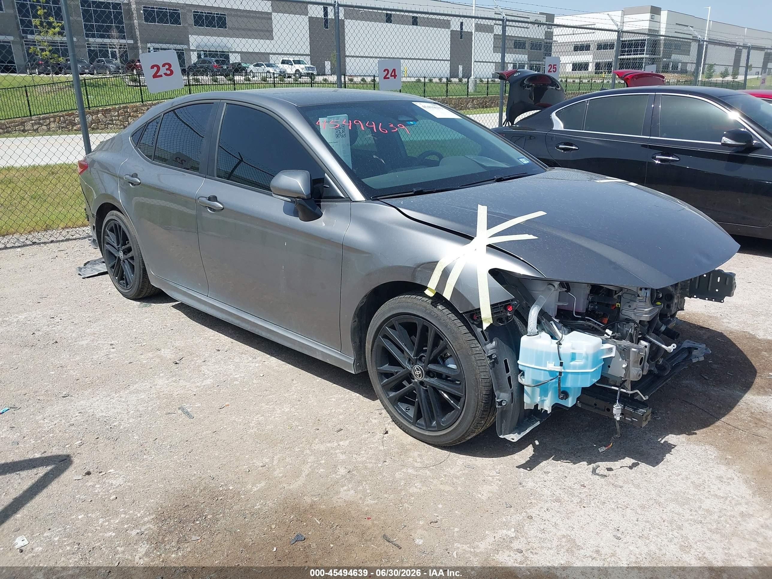 2025 Toyota Camry SE, VIN 4T1DAACK4SU625669 — Front end