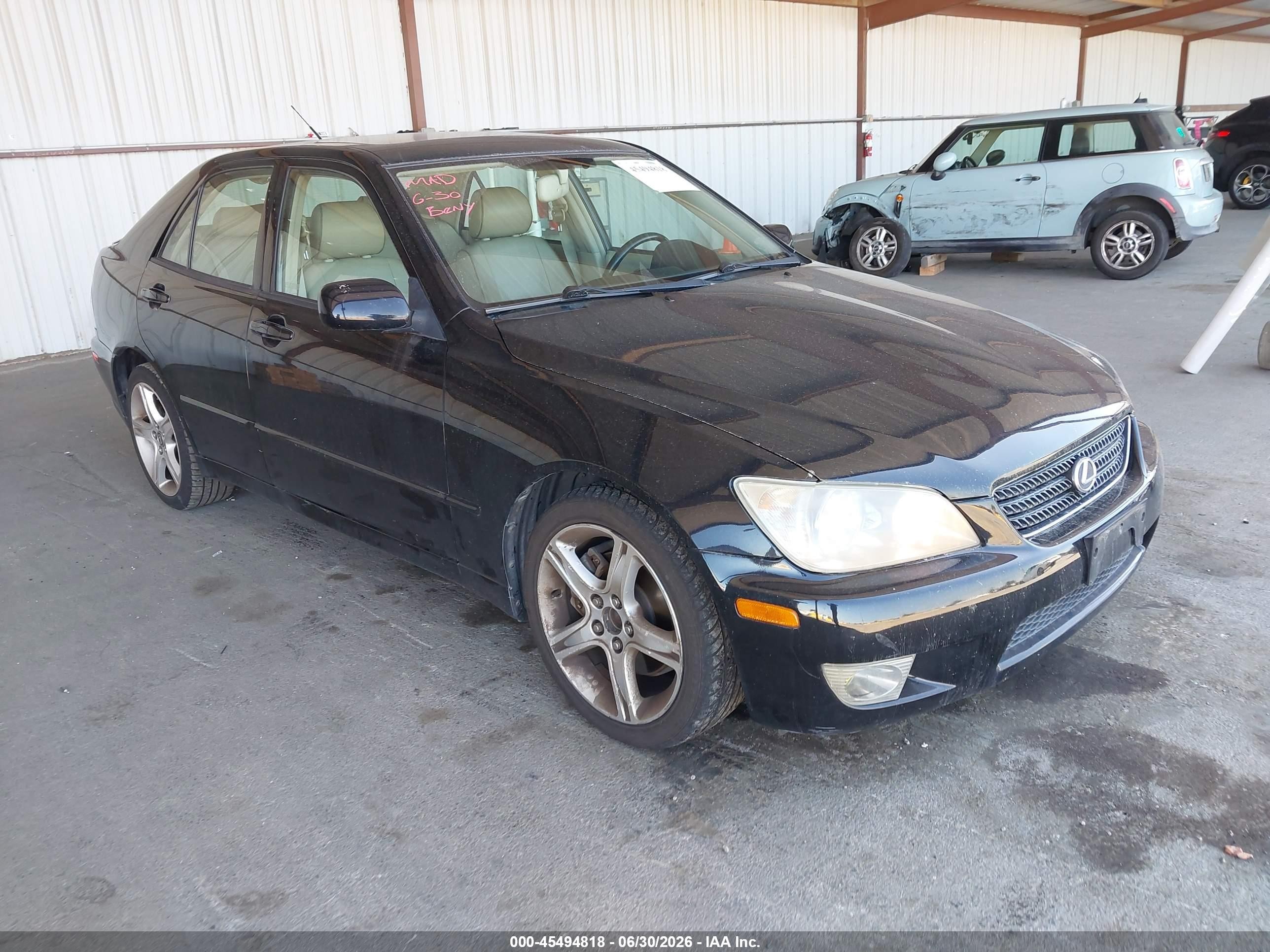 2005 Lexus IS 300, VIN JTHBD192150100038 — Rear end
