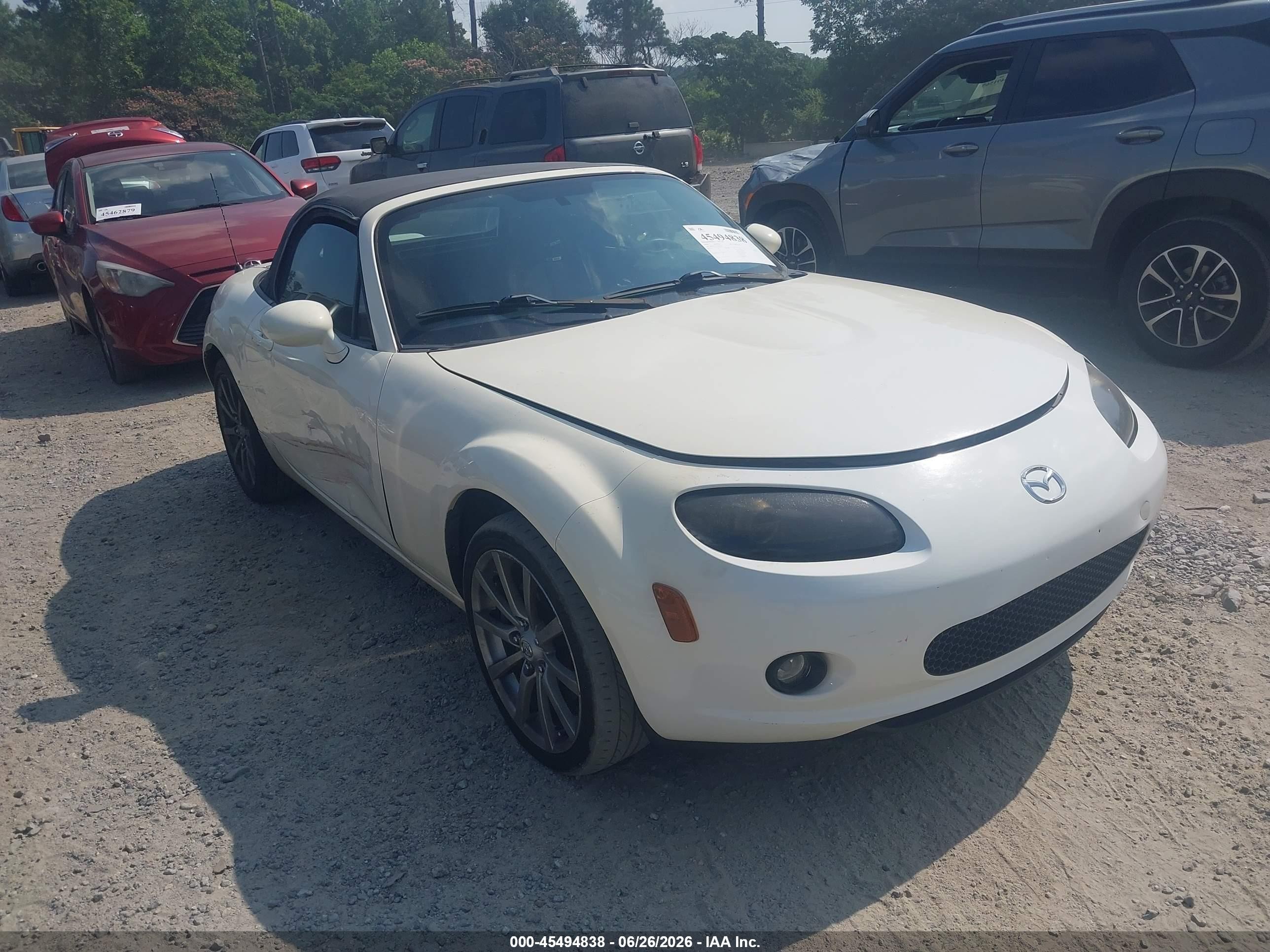 2006 Mazda MX-5 Miata Touring, VIN JM1NC25F760119226 — Side