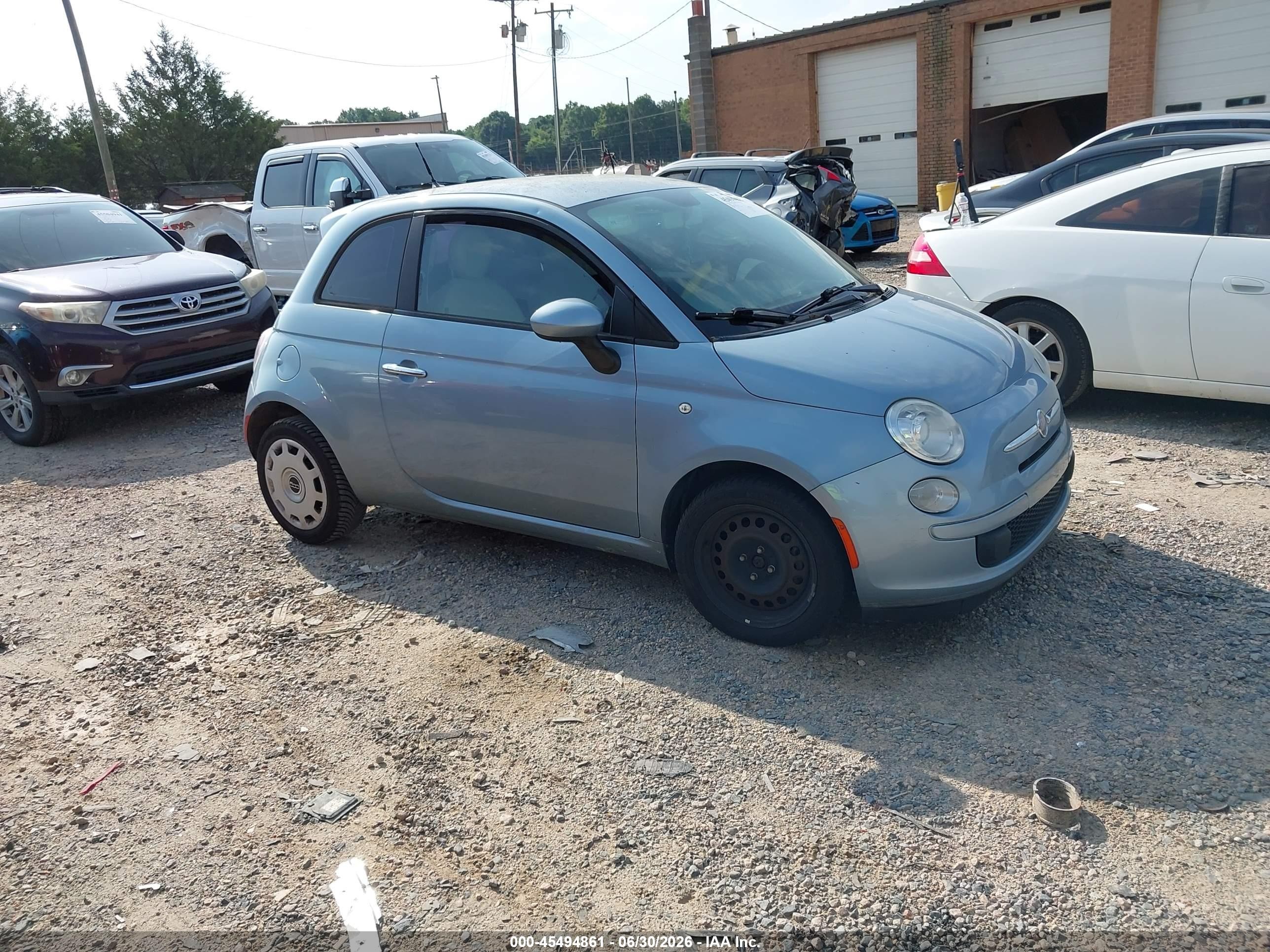 2013 FIAT 500 Pop, VIN 3C3CFFAR9DT515670 — Side
