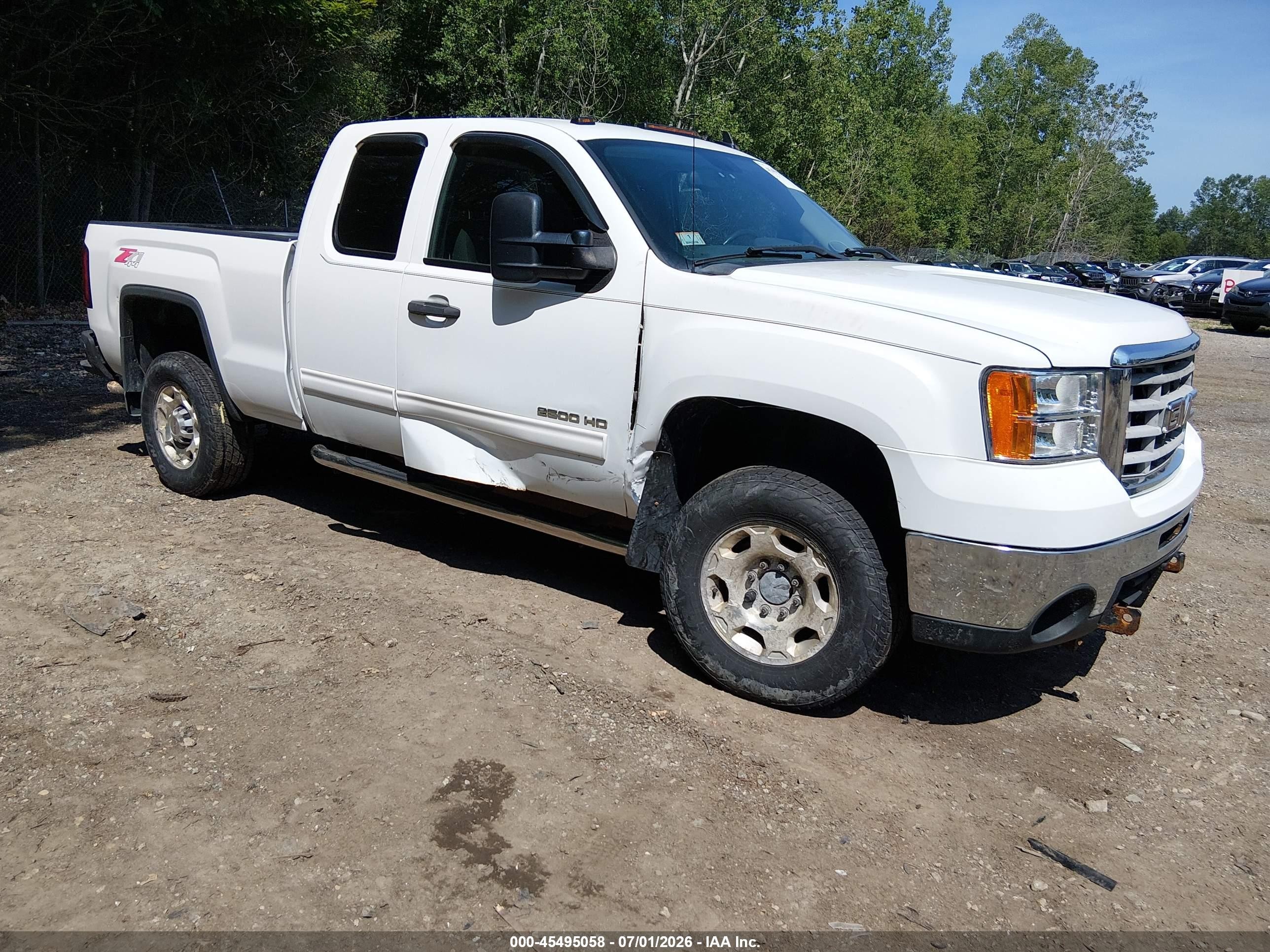 2010 GMC Sierra 2500HD SLE, VIN 1GT5K0BG0AZ198229 — Side