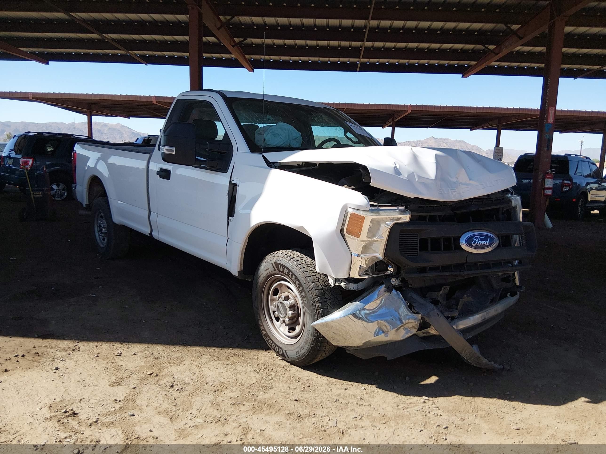 2020 Ford F-250 XL, VIN 1FTBF2A67LEC29529 — Front end