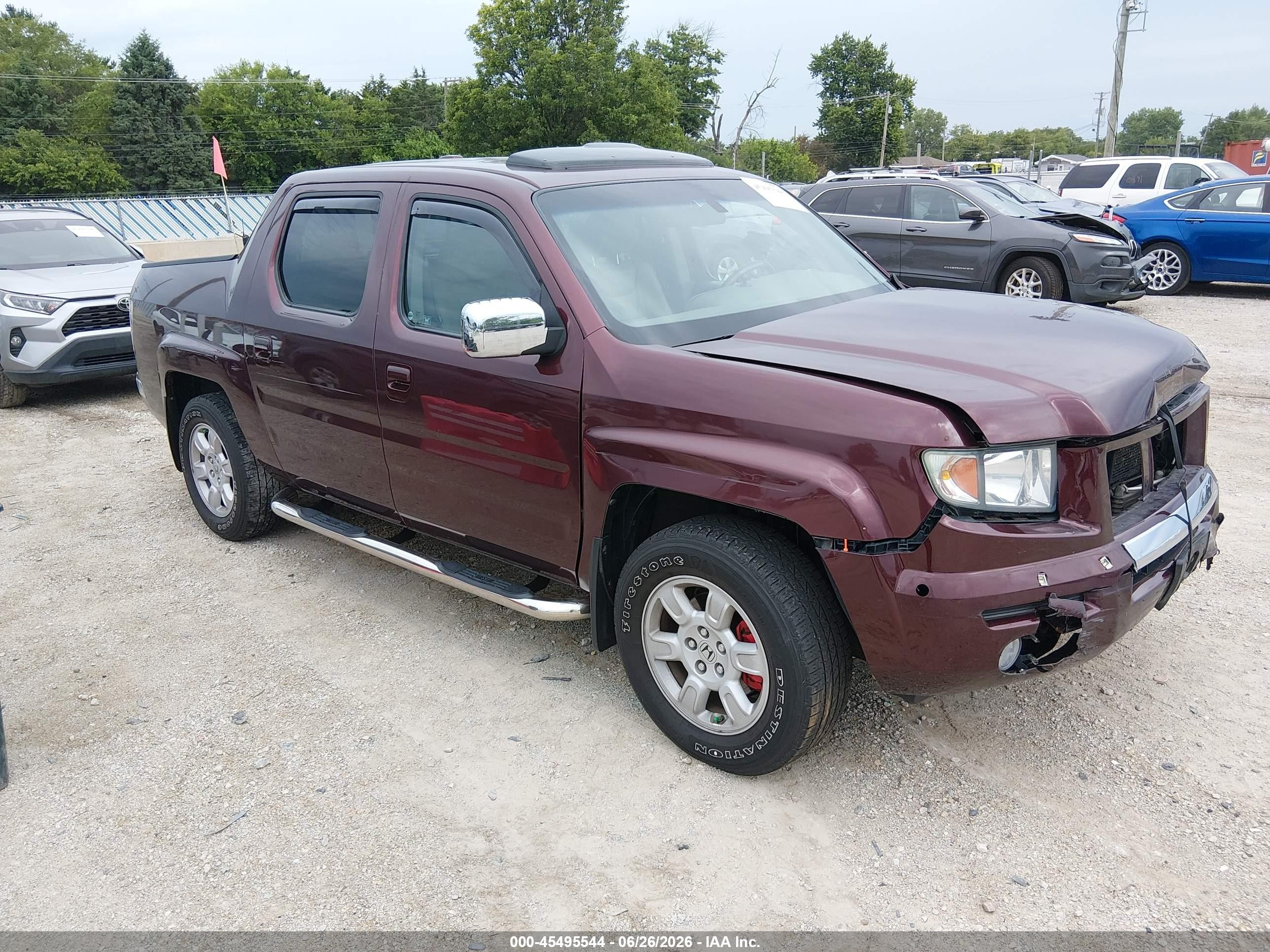 2007 Honda Ridgeline RTL, VIN 2HJYK16527H502564 — Front end