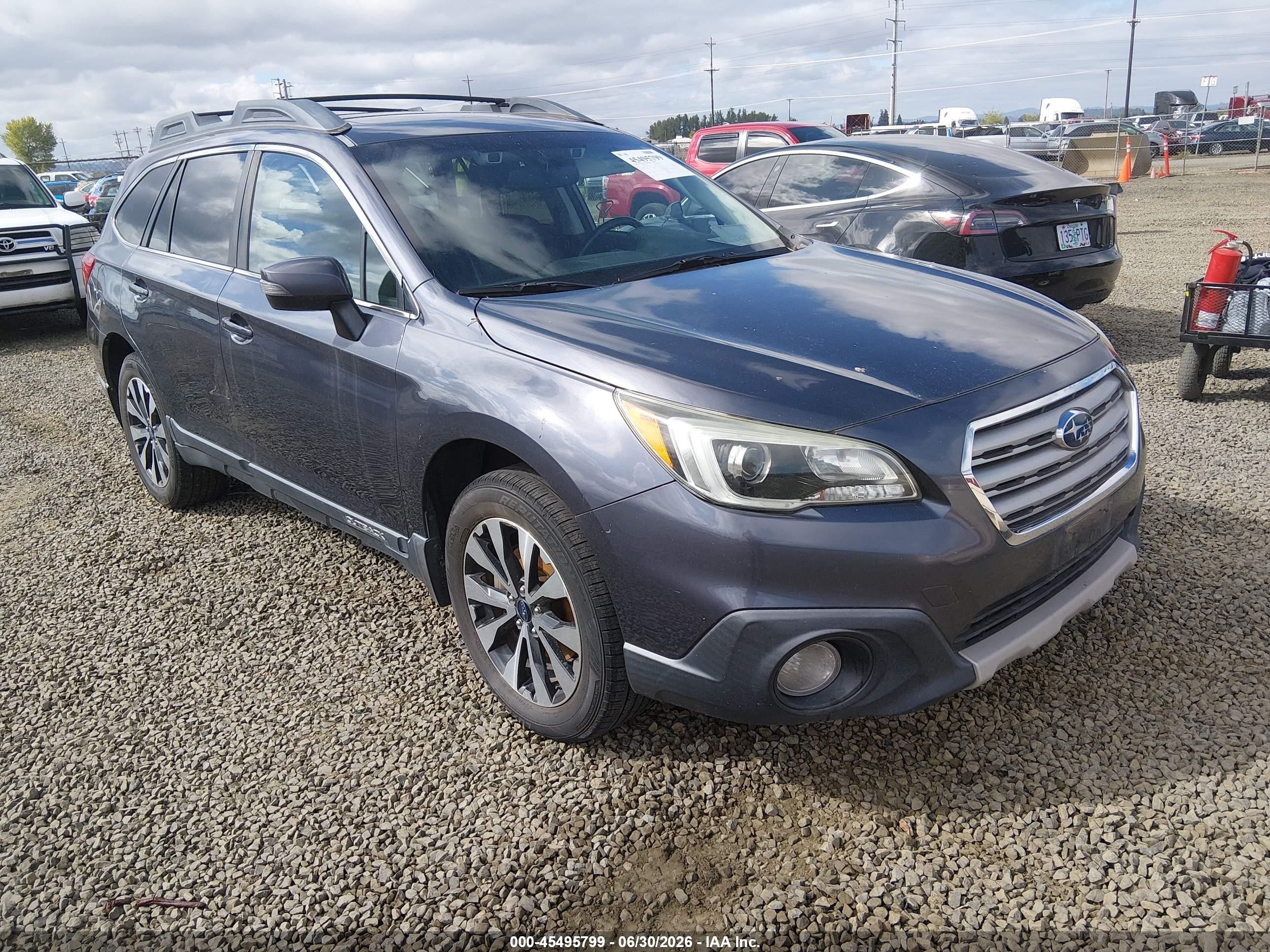 2016 Subaru Outback Limited, VIN 4S4BSANC1G3217119 — Normal wear