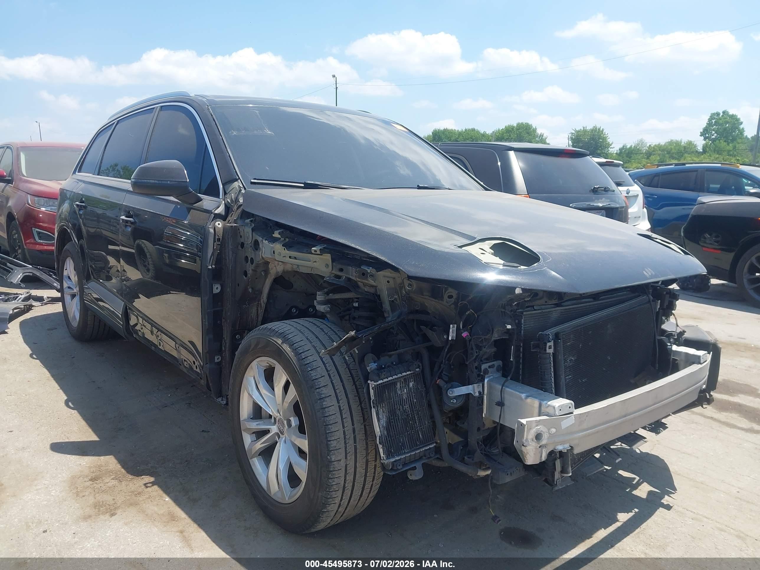 2017 Audi Q7 Premium Plus, VIN WA1LAAF73HD048126 — Front end