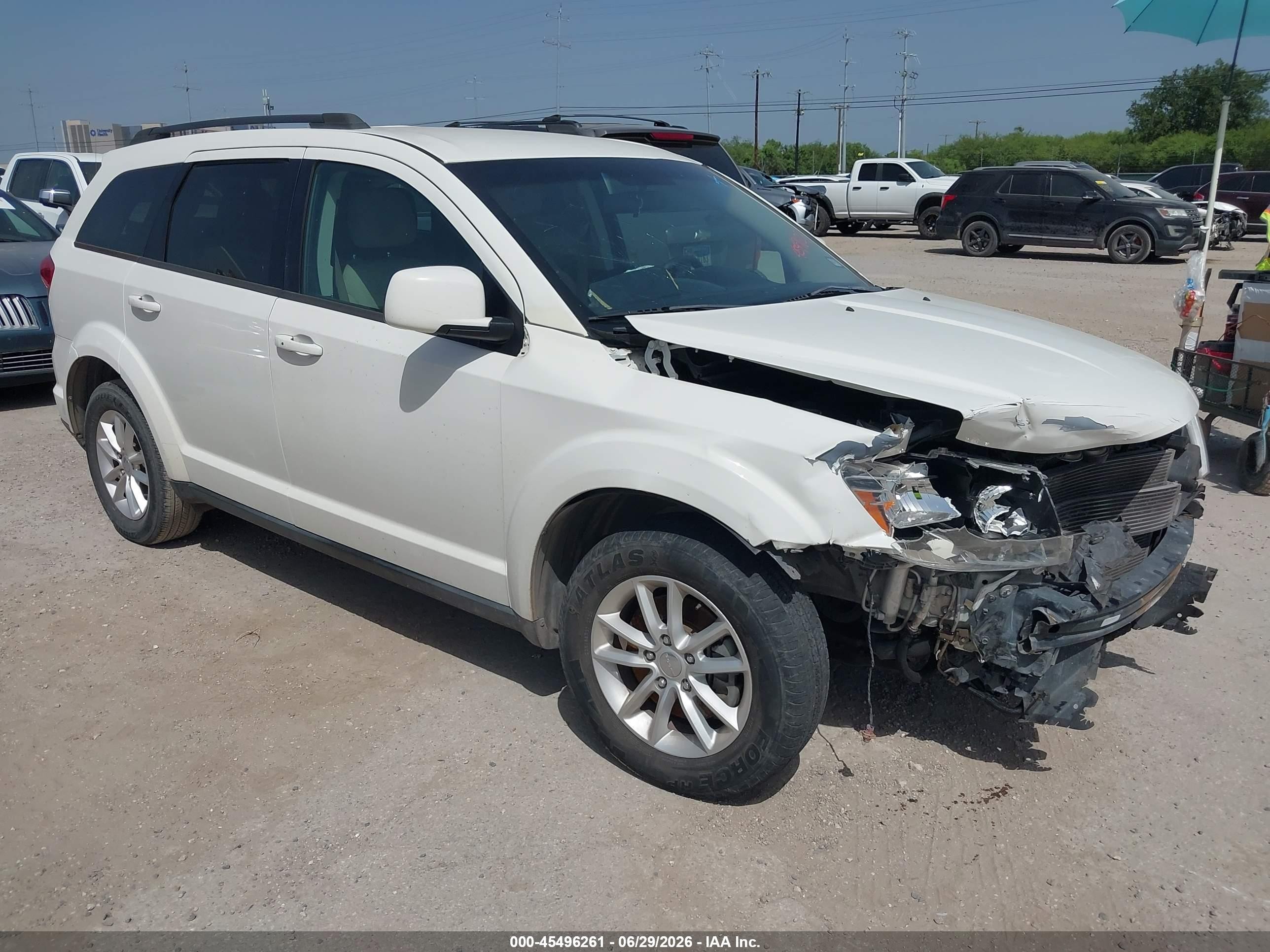 2014 Dodge Journey SXT, VIN 3C4PDCBG7ET126803 — Front end