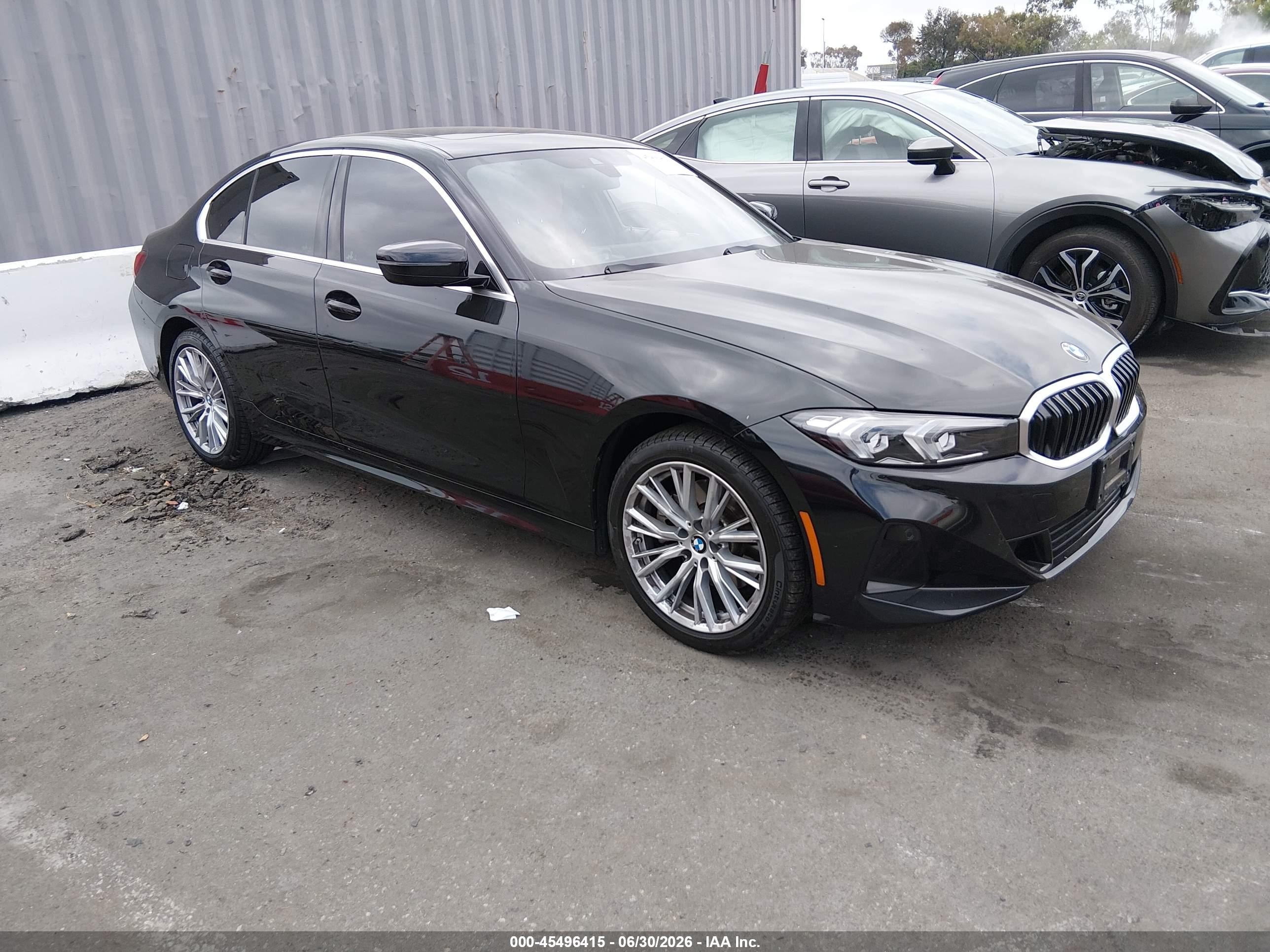 2024 BMW 3 Series 330i, VIN 3MW69FF03R8D86486 — Перед
