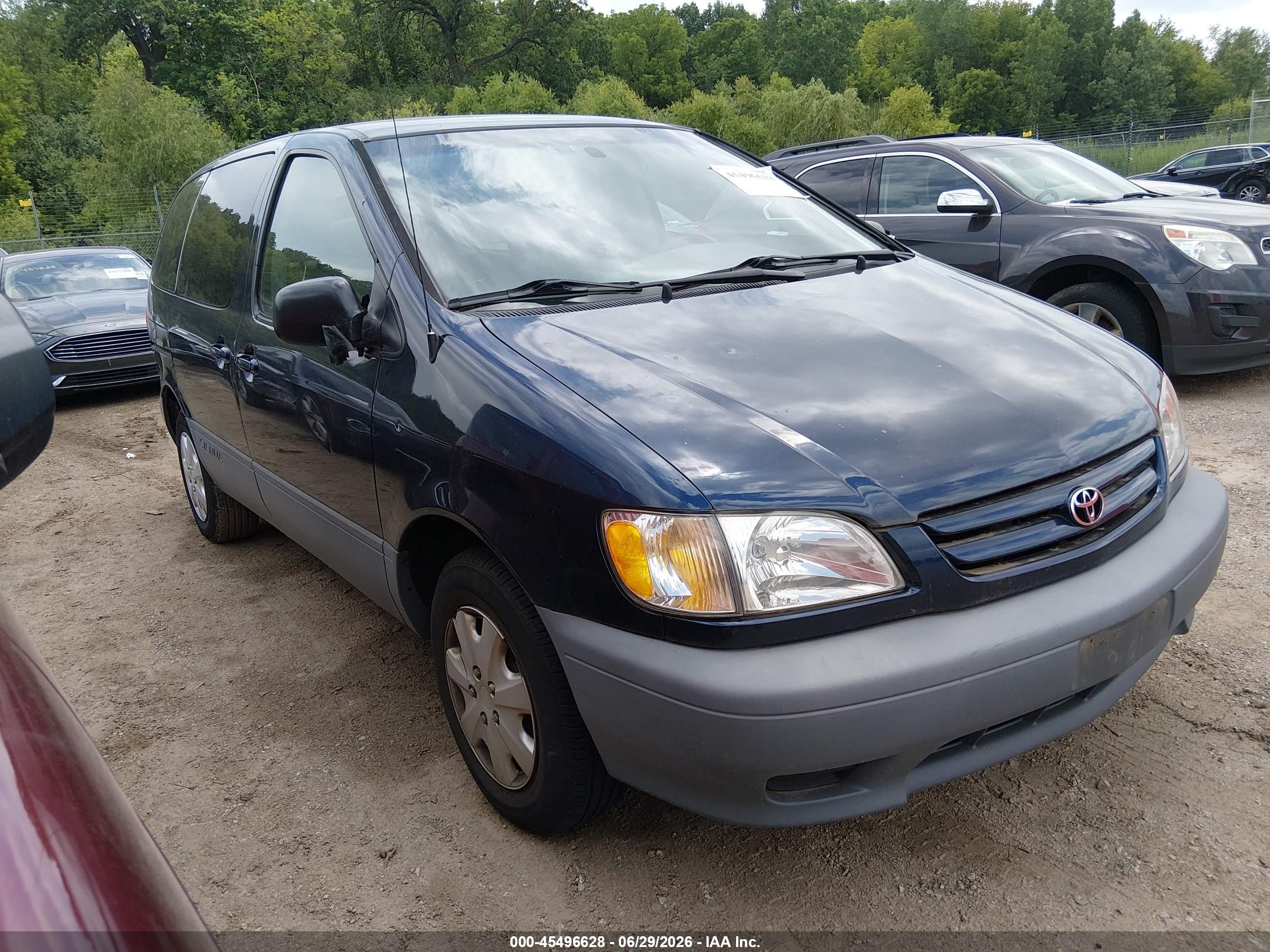 2001 Toyota Sienna CE, VIN 4T3ZF19CX1U401710 — Normal wear