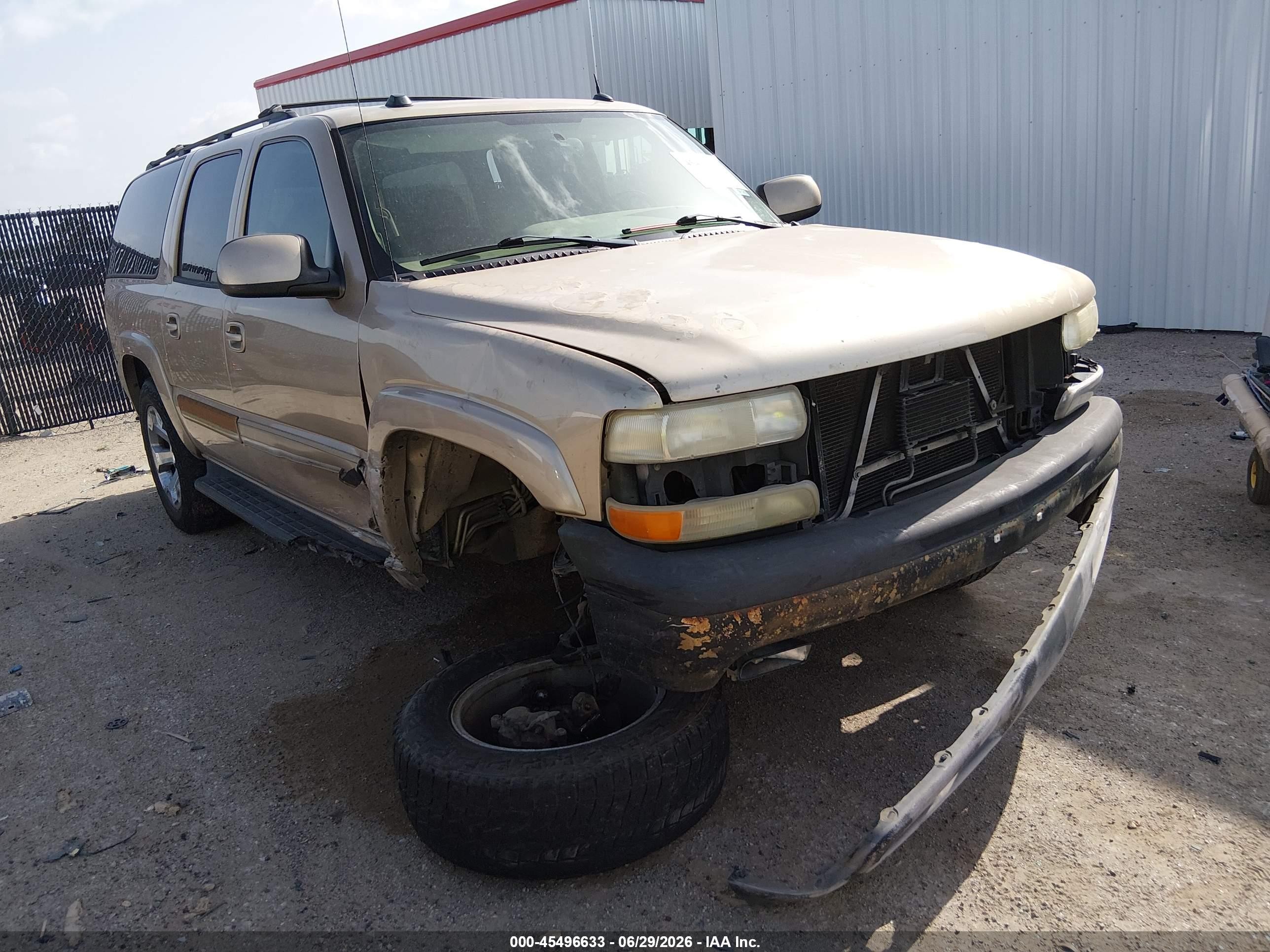2005 Chevrolet Suburban LS, VIN 1GNEC16Z55J236936 — Front end