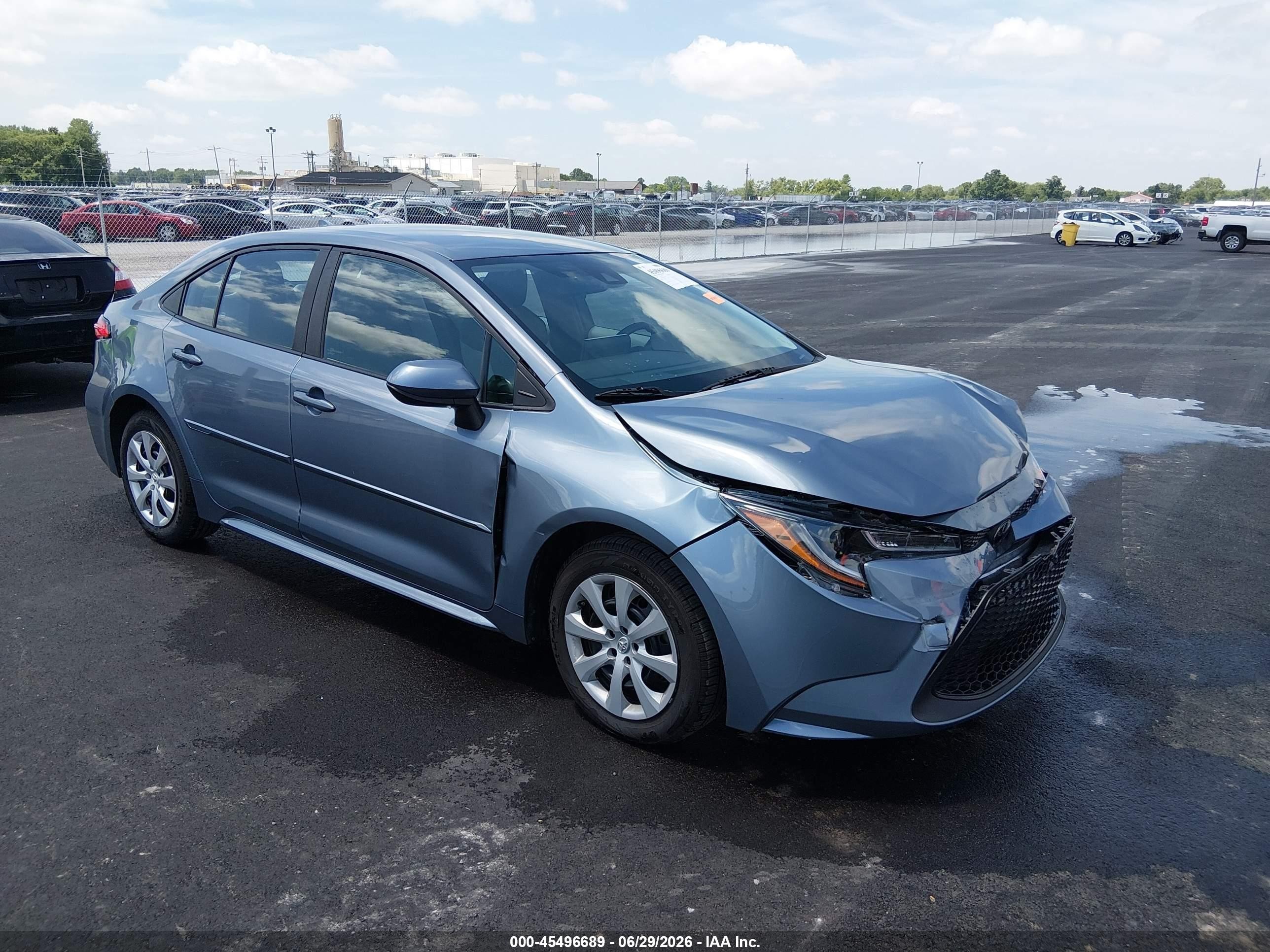 2022 Toyota Corolla LE, VIN 5YFEPMAE9NP335547 — Front end