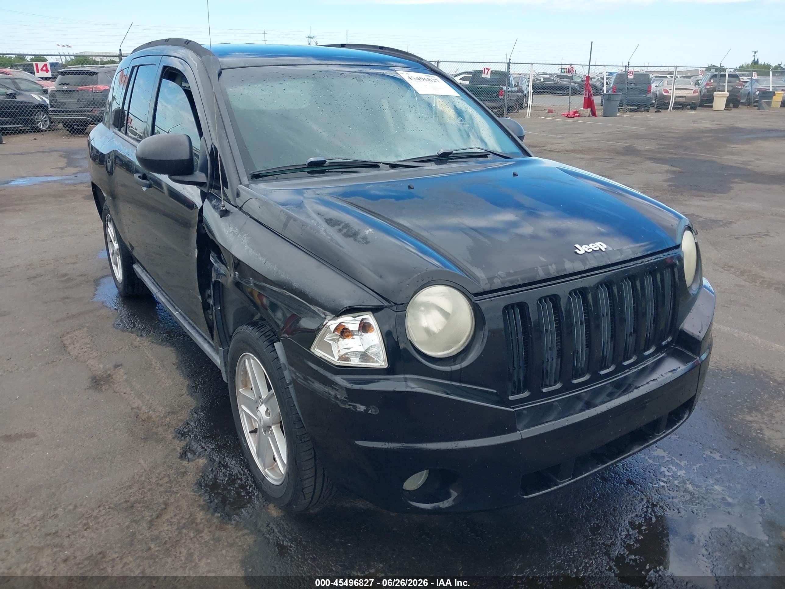 2007 Jeep Compass Sport, VIN 1J8FT47W87D222042 — Side