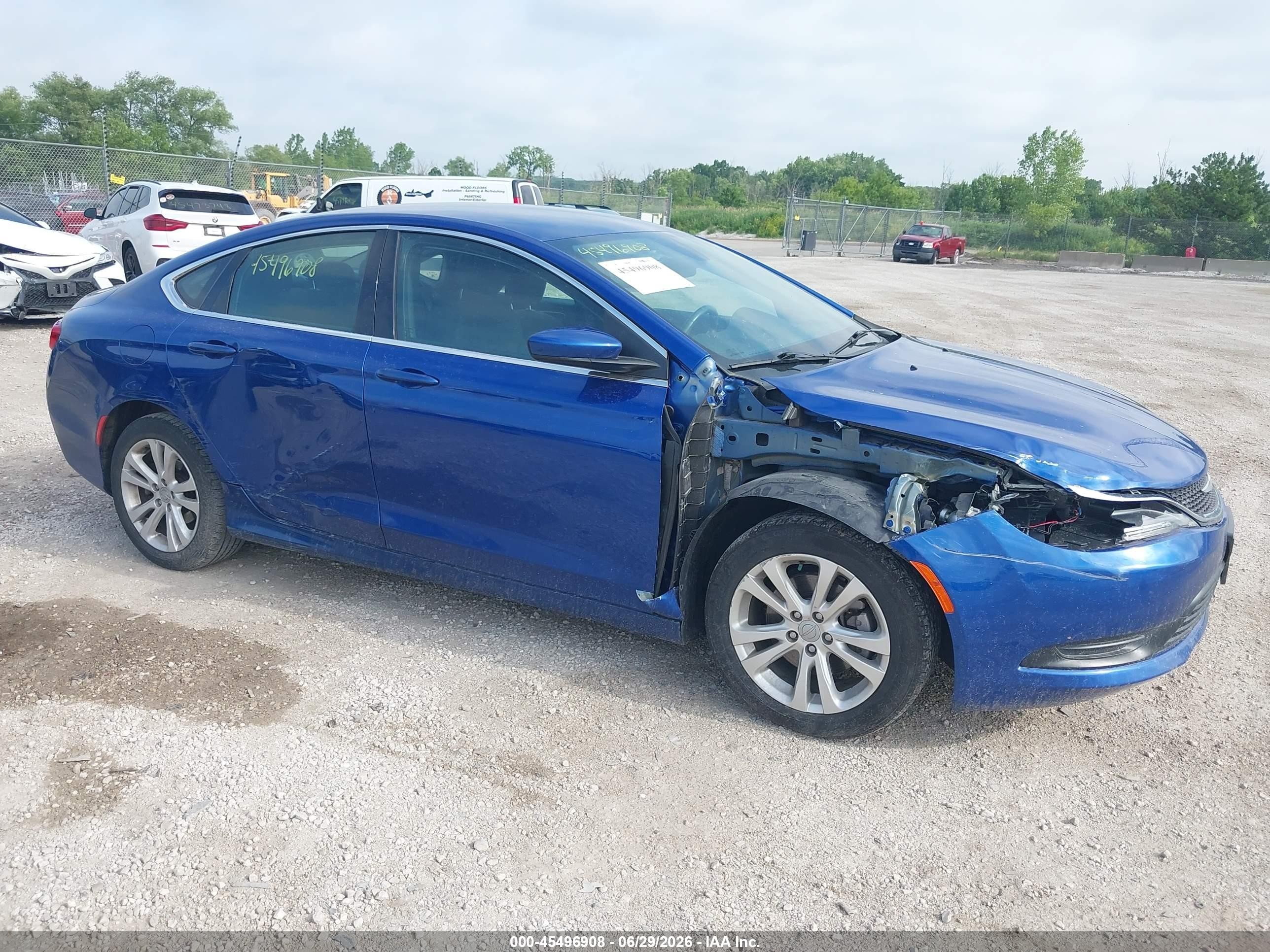 2017 Chrysler 200 Touring, VIN 1C3CCCFB7HN501937 — Перед