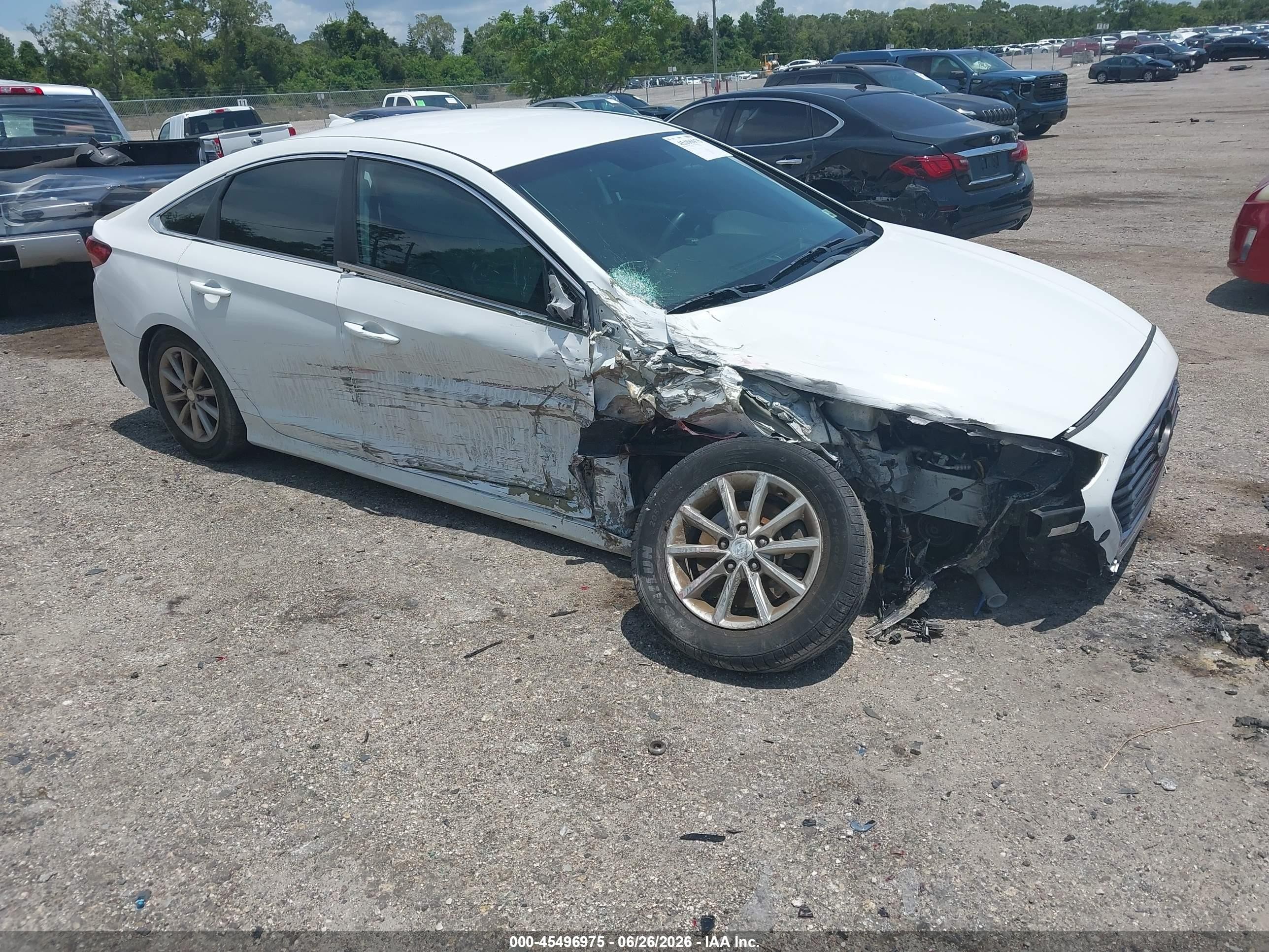 2018 Hyundai Sonata SE, VIN 5NPE24AF2JH597621 — Side