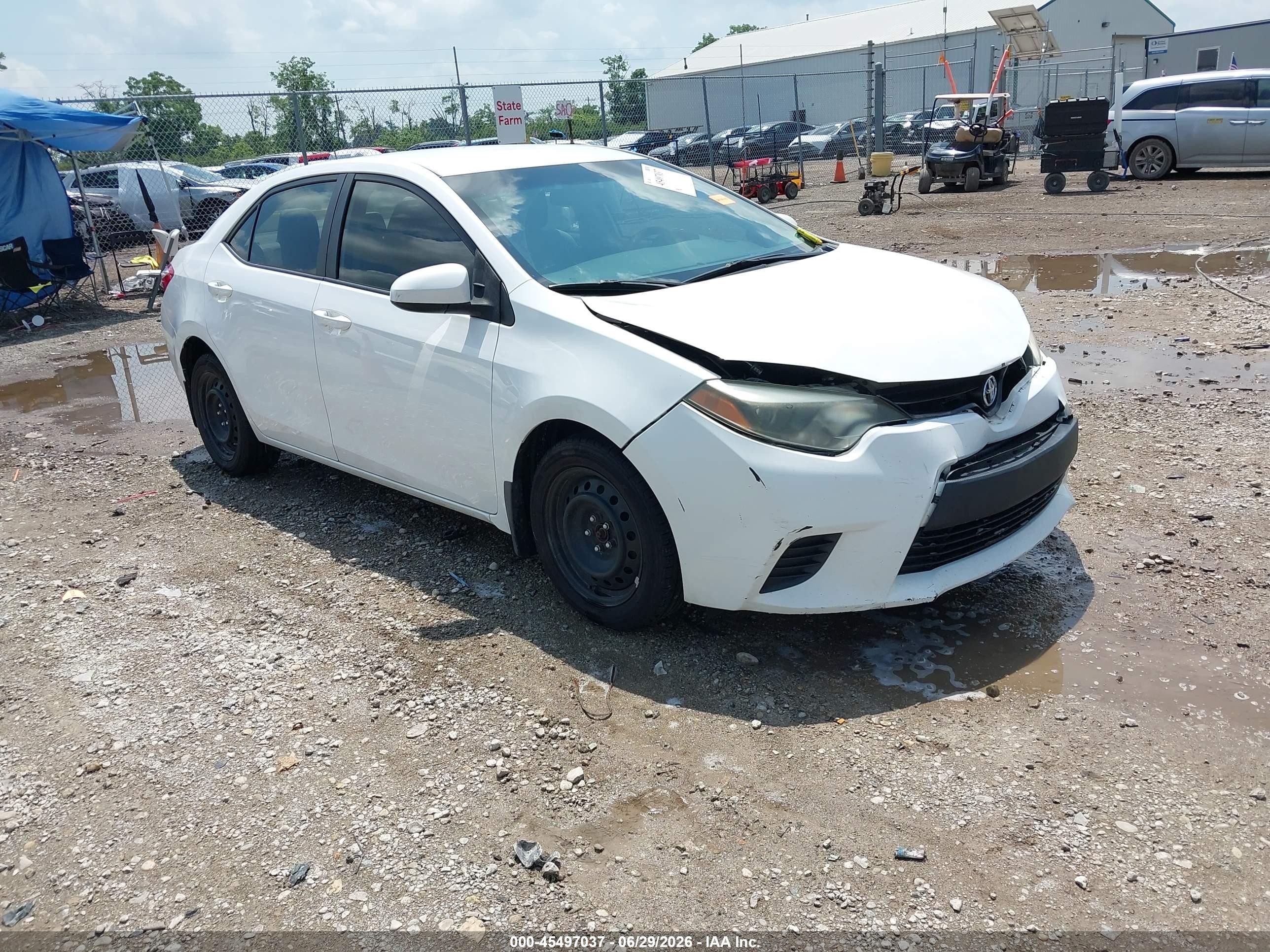 2014 Toyota Corolla L, VIN 2T1BURHE2EC202496 — Front end