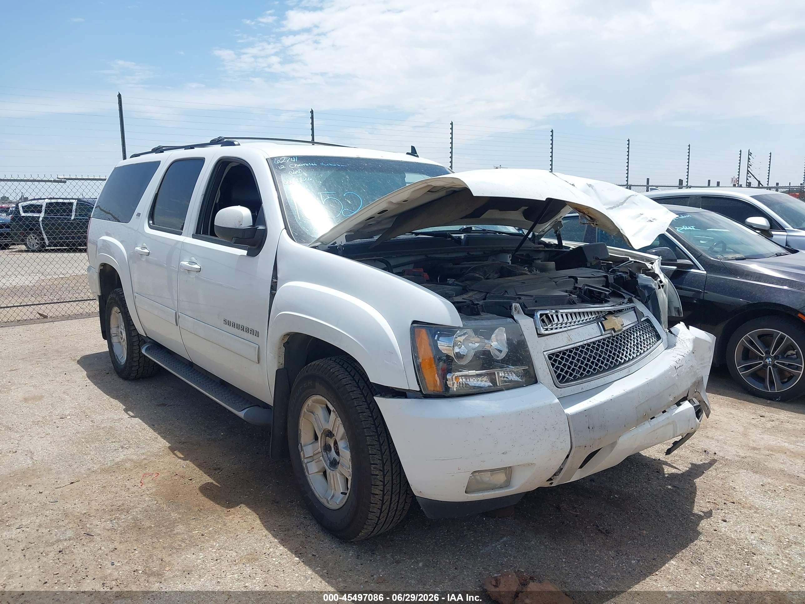2012 Chevrolet Suburban LT, VIN 1GNSKJE7XCR171652 — Front end