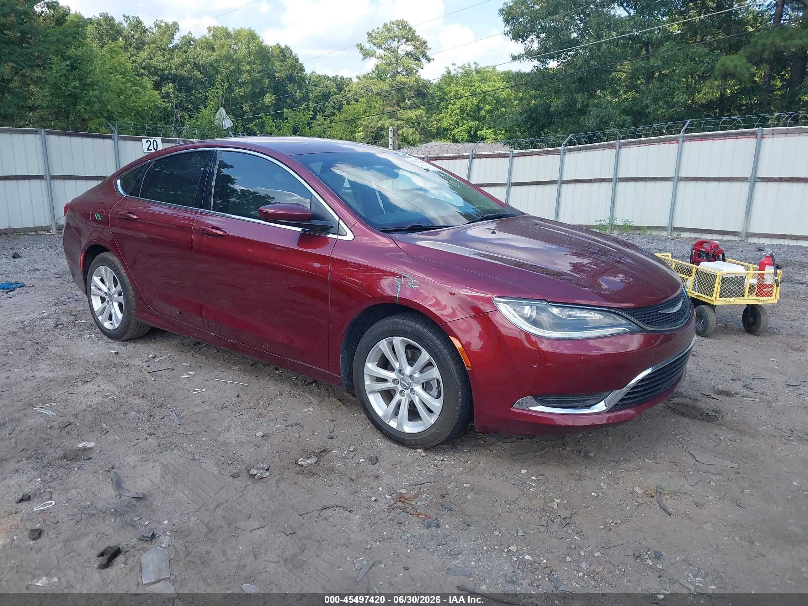 2017 Chrysler 200 Limited Platinum, VIN 1C3CCCAB4HN505354 — Бок