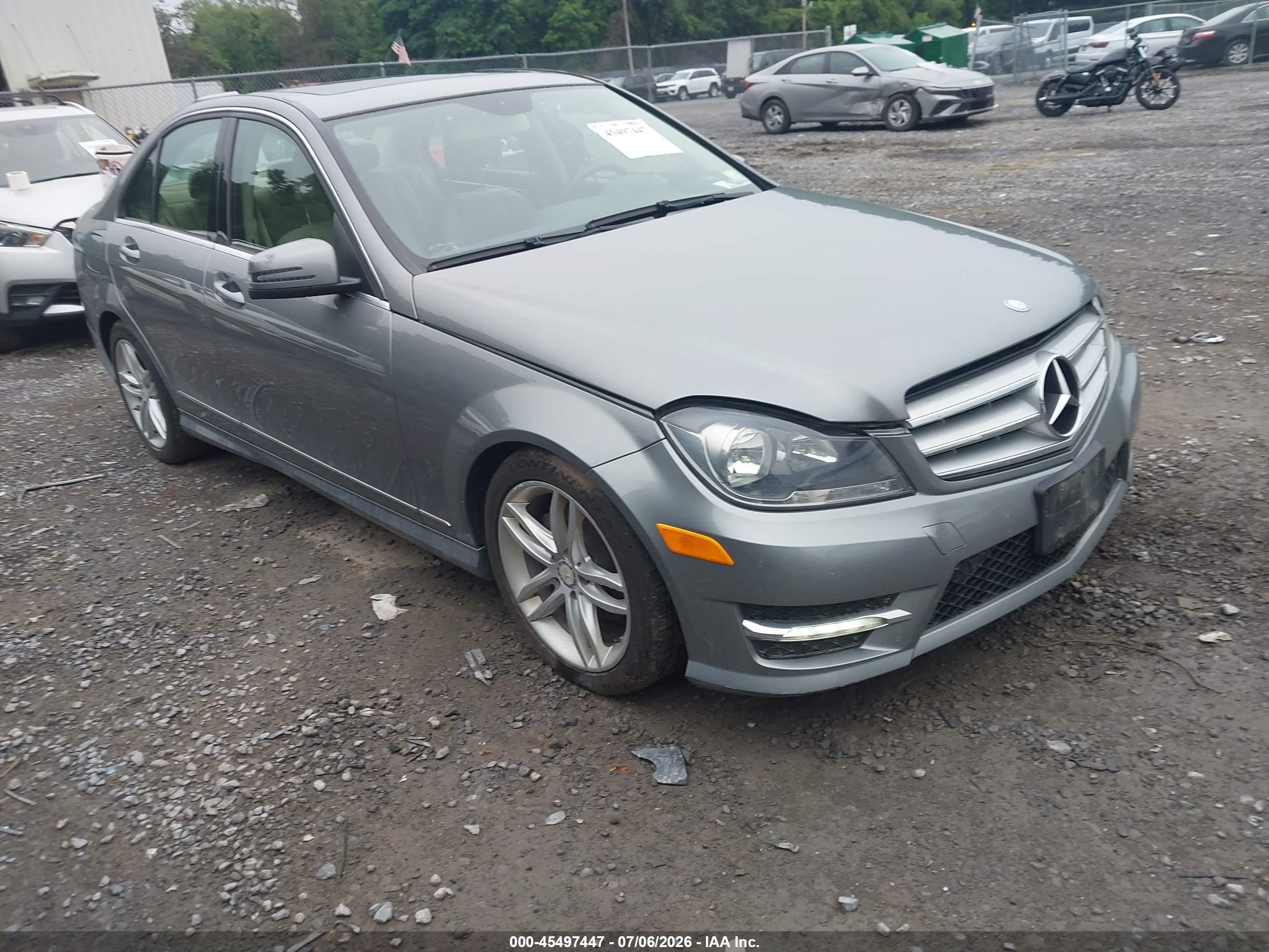 2012 Mercedes-Benz C 300 Sport, VIN WDDGF8BB8CR231390 — Electrical