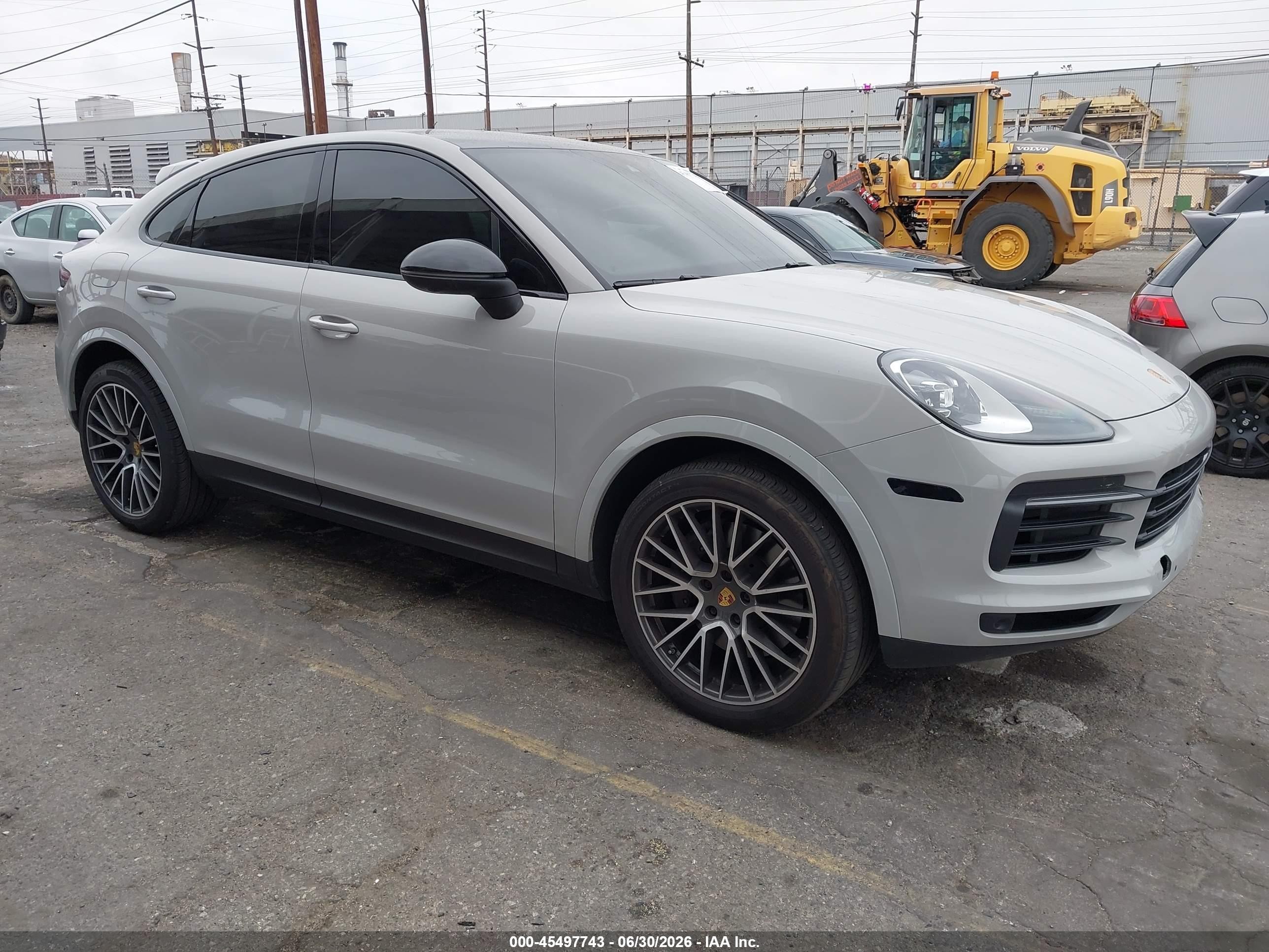 2021 Porsche Cayenne, VIN WP1BA2AY6MDA43356 — Front end