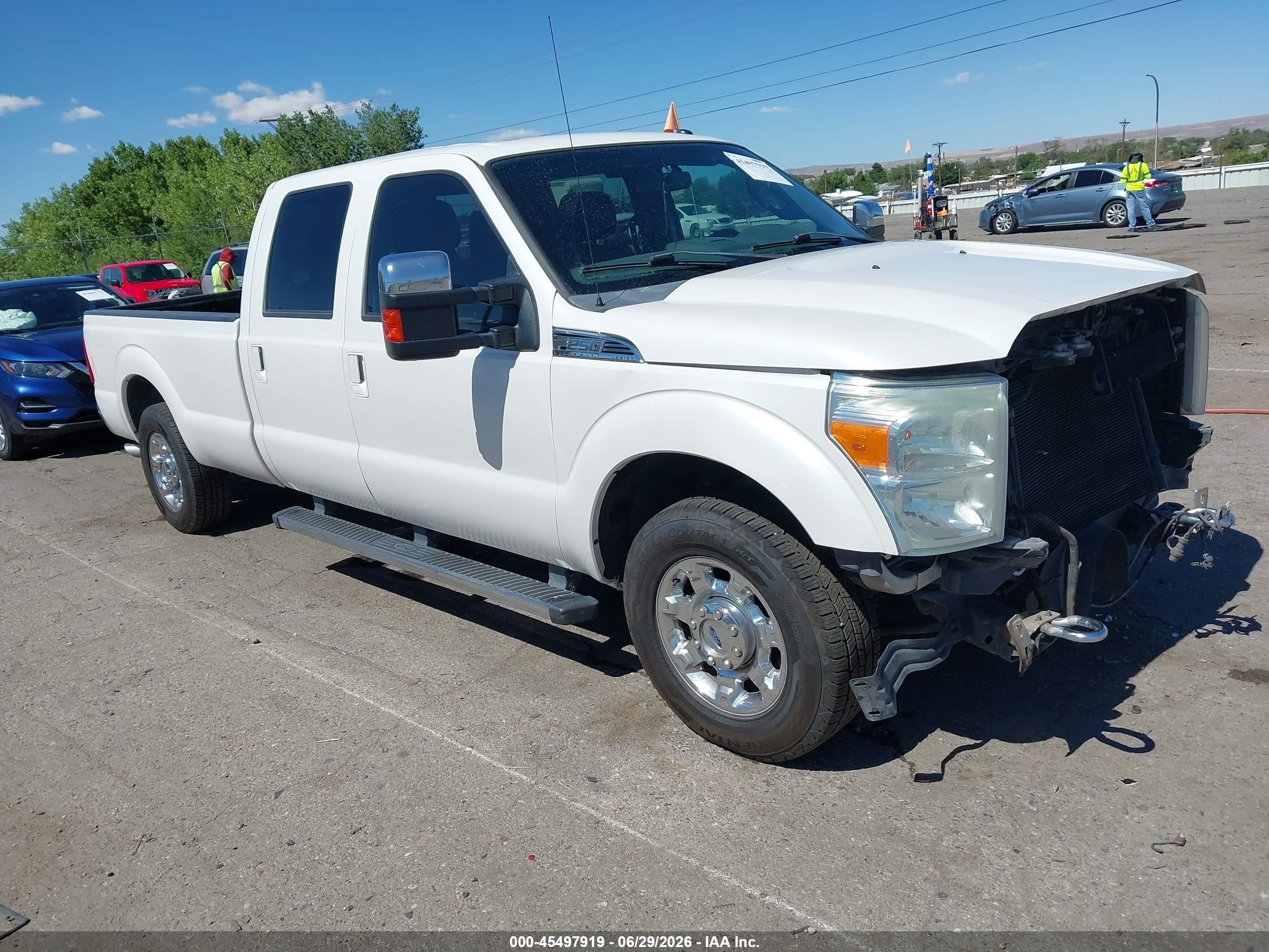 2016 Ford F-250 XL, VIN 1FT7W2A6XGEB04469 — Front end