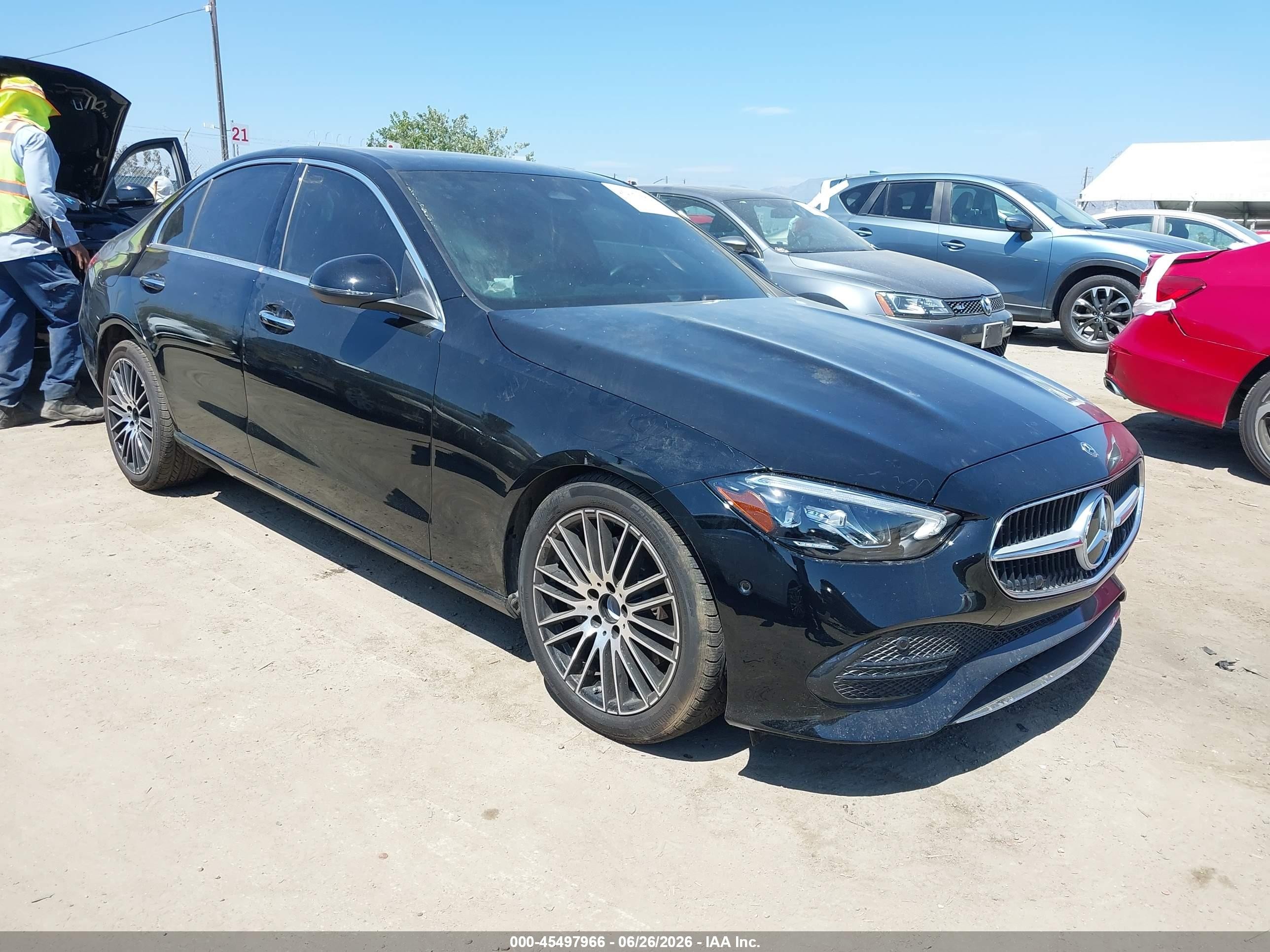 2025 Mercedes-Benz C 300, VIN W1KAF4GB4SR291236 — Перед