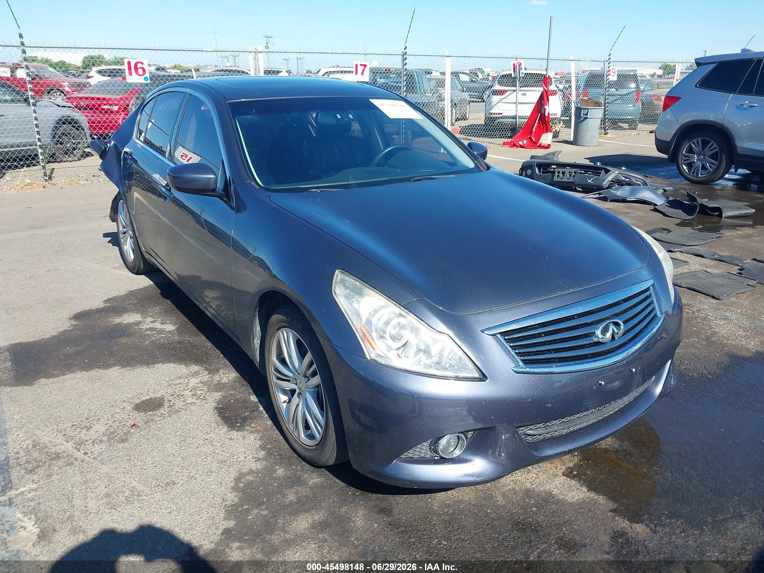 2013 Infiniti G37 Journey, VIN JN1CV6AP8DM717504 — Rear end