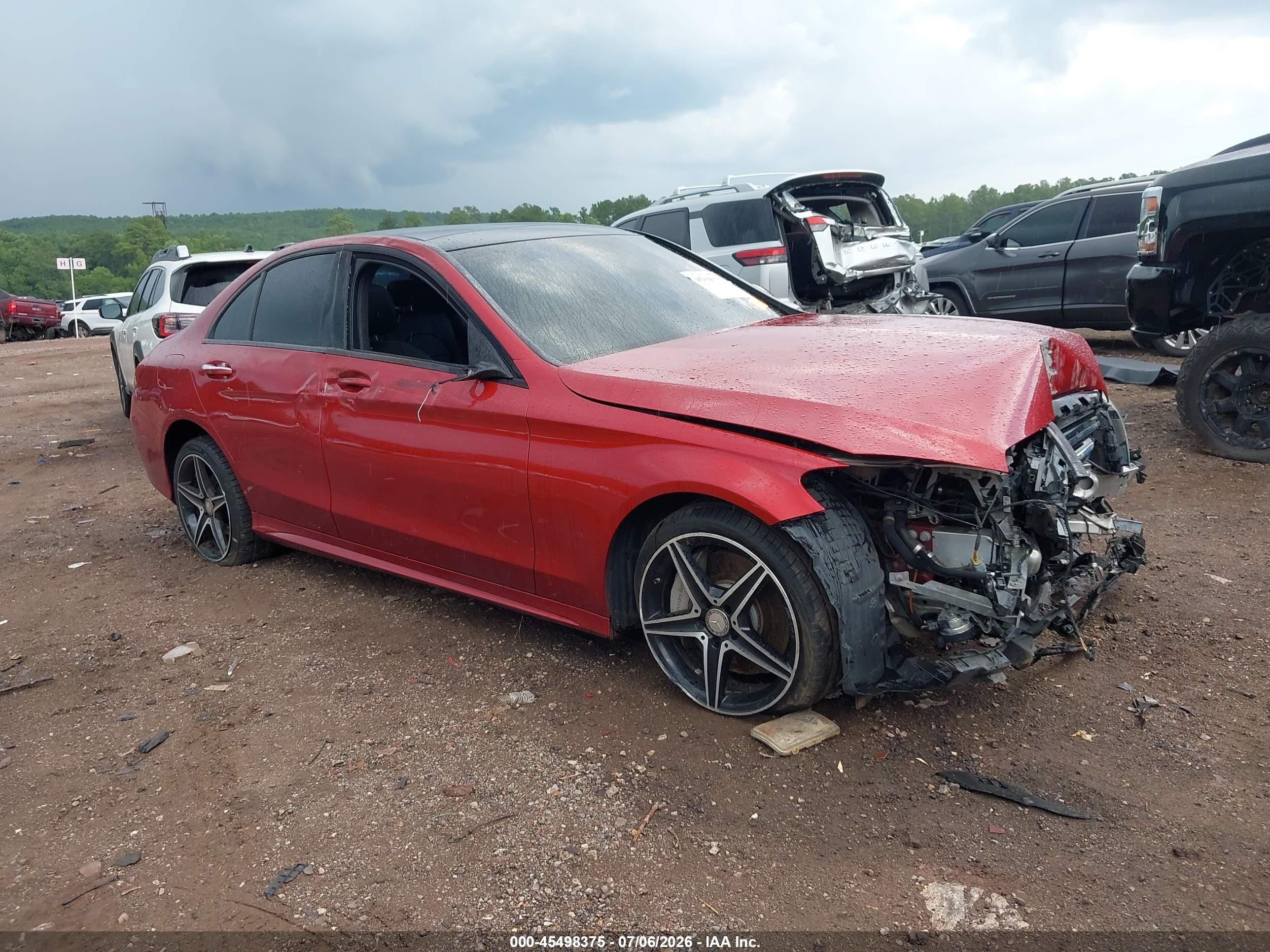 2016 Mercedes-Benz C 300 Sport, VIN 55SWF4KBXGU101572 — Front end