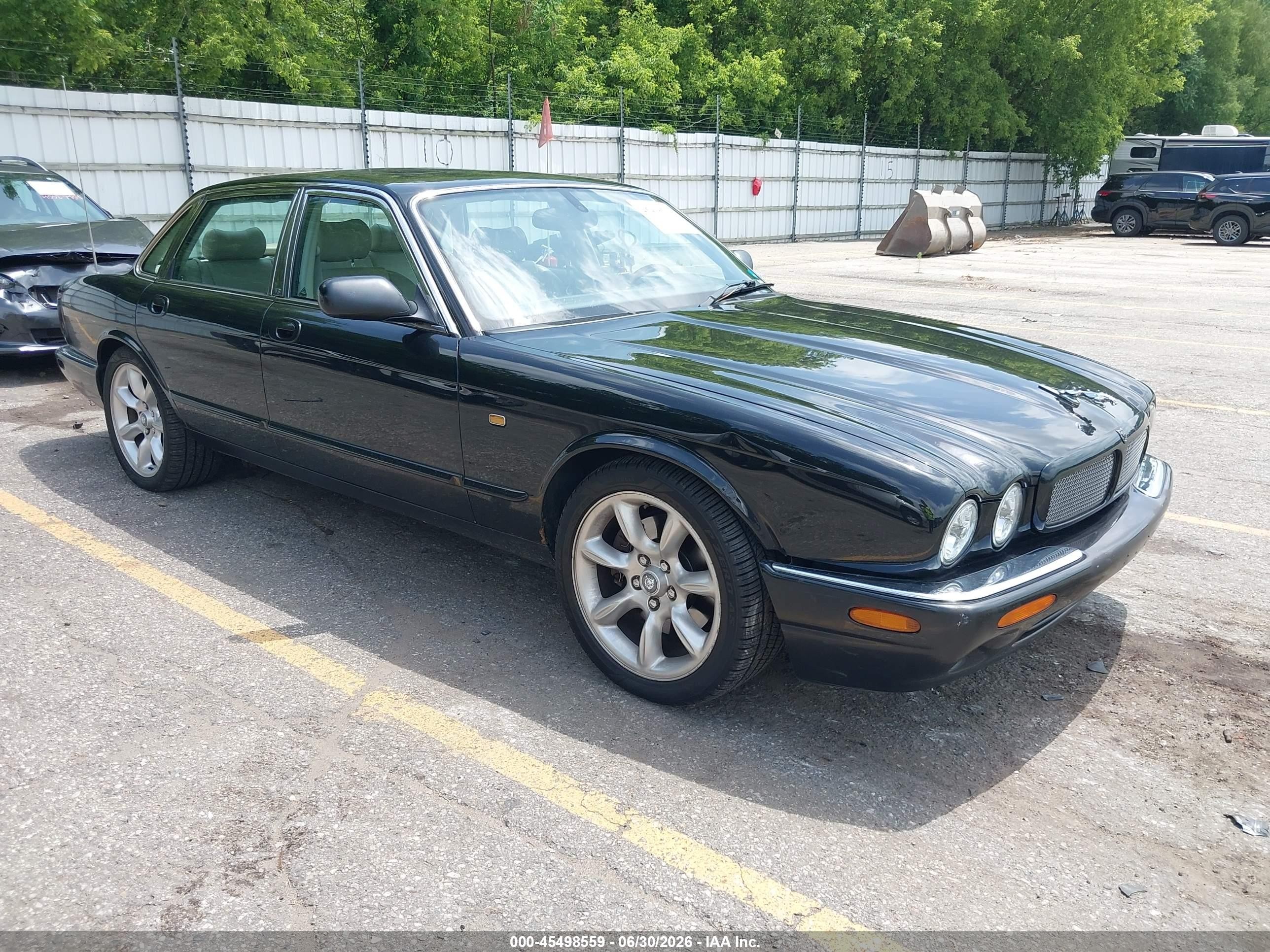 2001 Jaguar XJ Supercharged, VIN SAJDA15B41MF34888 — Обычный износ