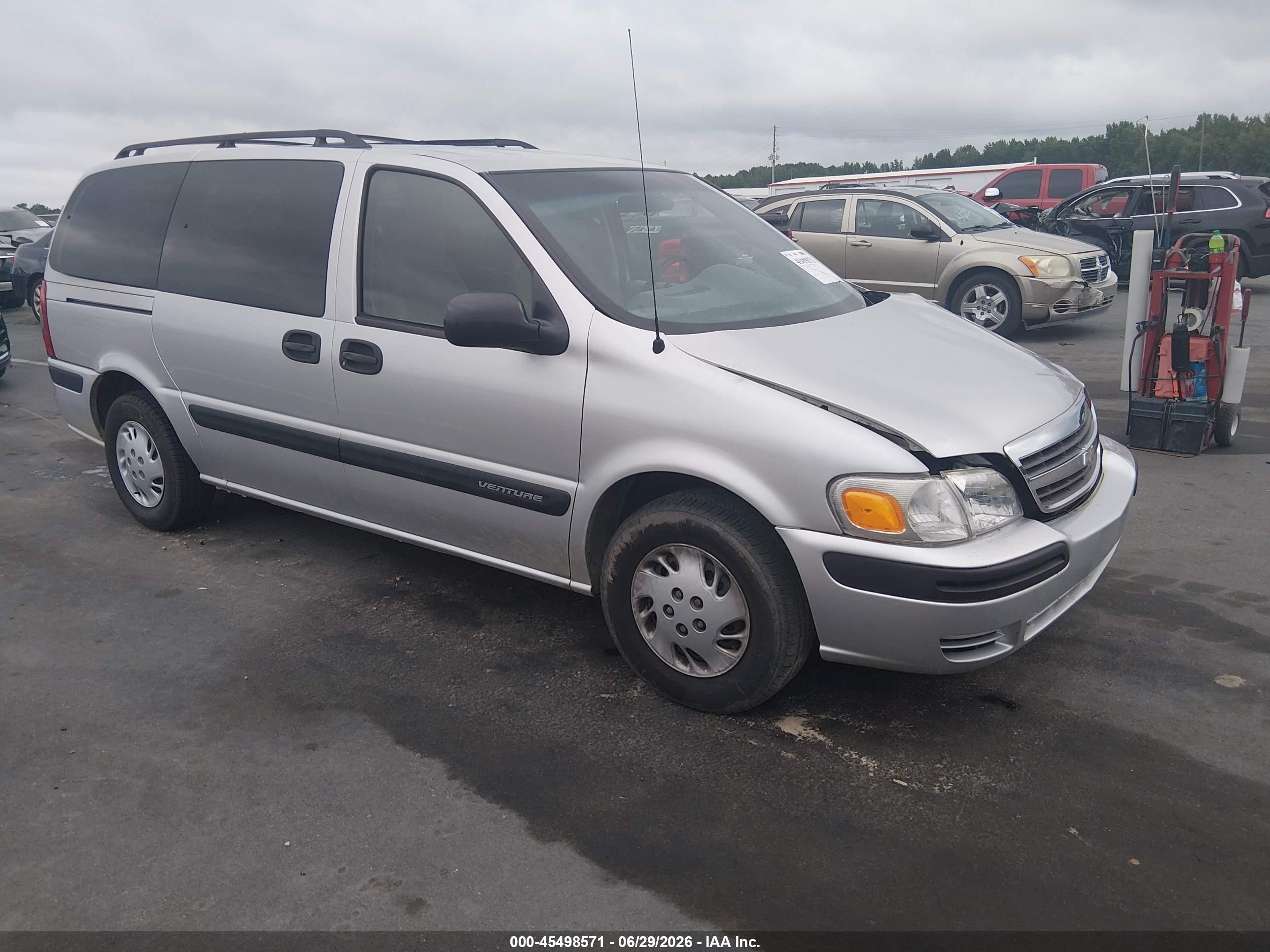 2002 Chevrolet Venture Plus 1SB, VIN 1GNDX03E32D195258 — Front end