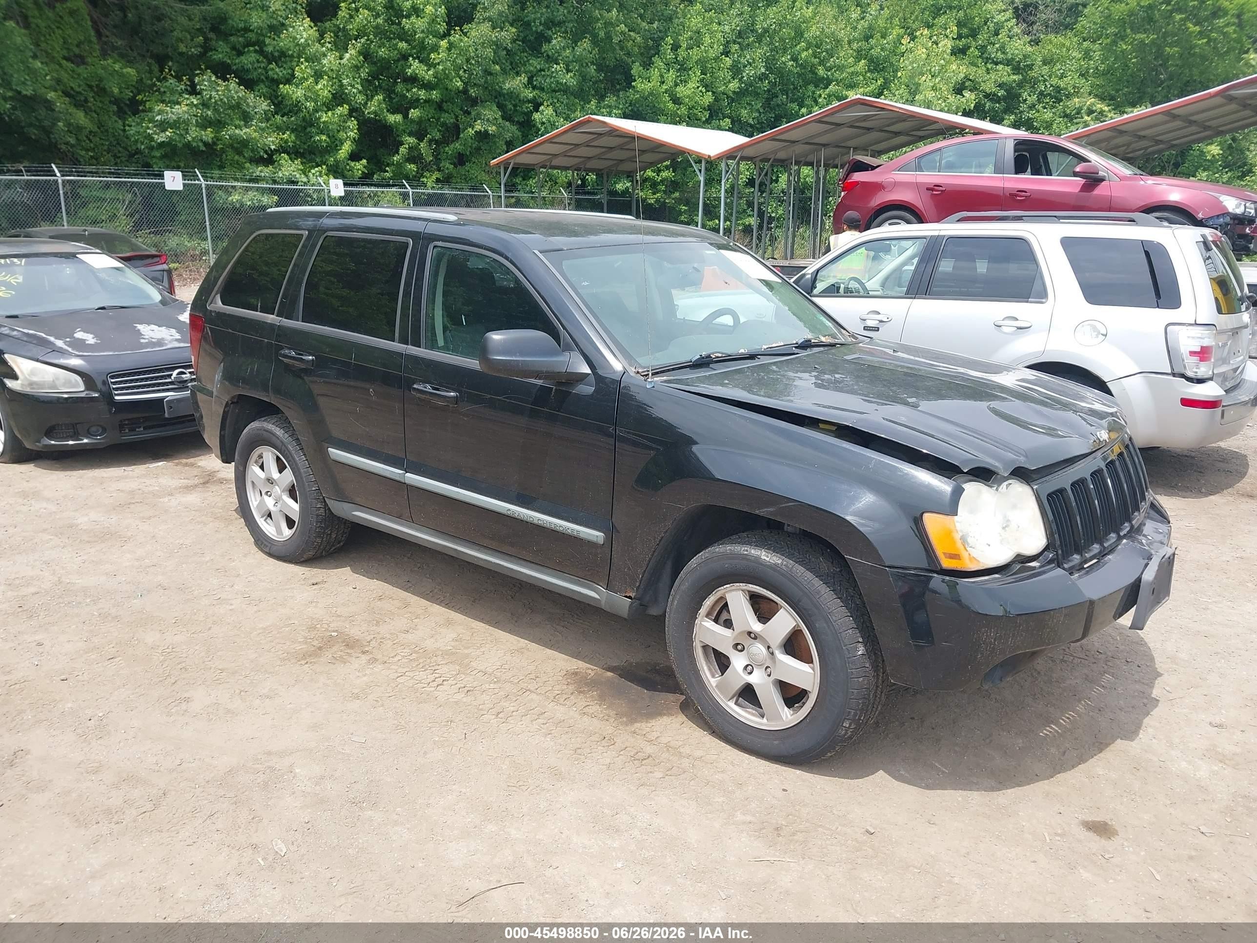 2008 Jeep Grand Cherokee Laredo, VIN 1J8GR48K48C116113 — Normal wear