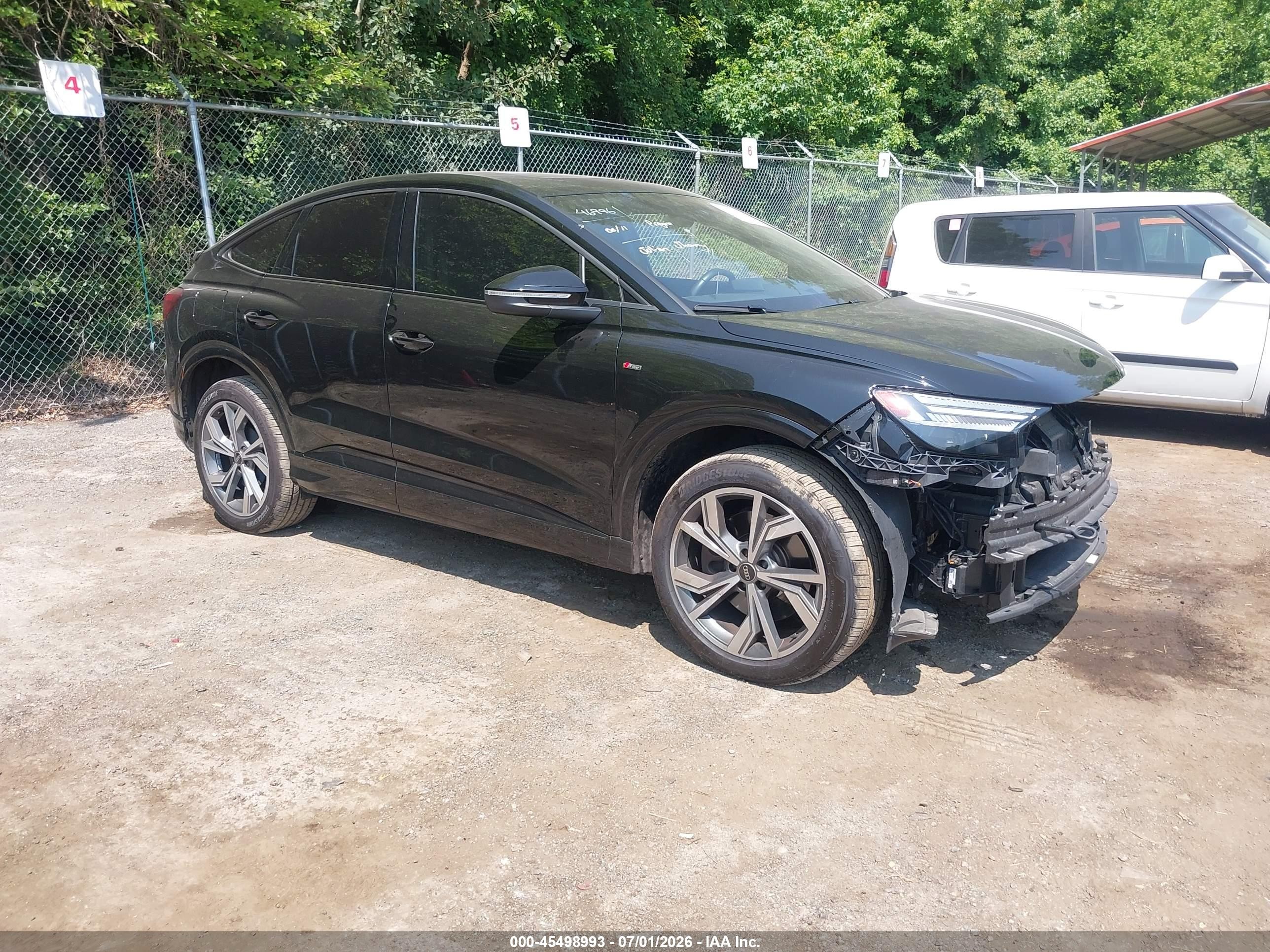 2023 Audi Q4 e-tron Sportback Prestige, VIN WA142BFZ1PP069076 — Front end
