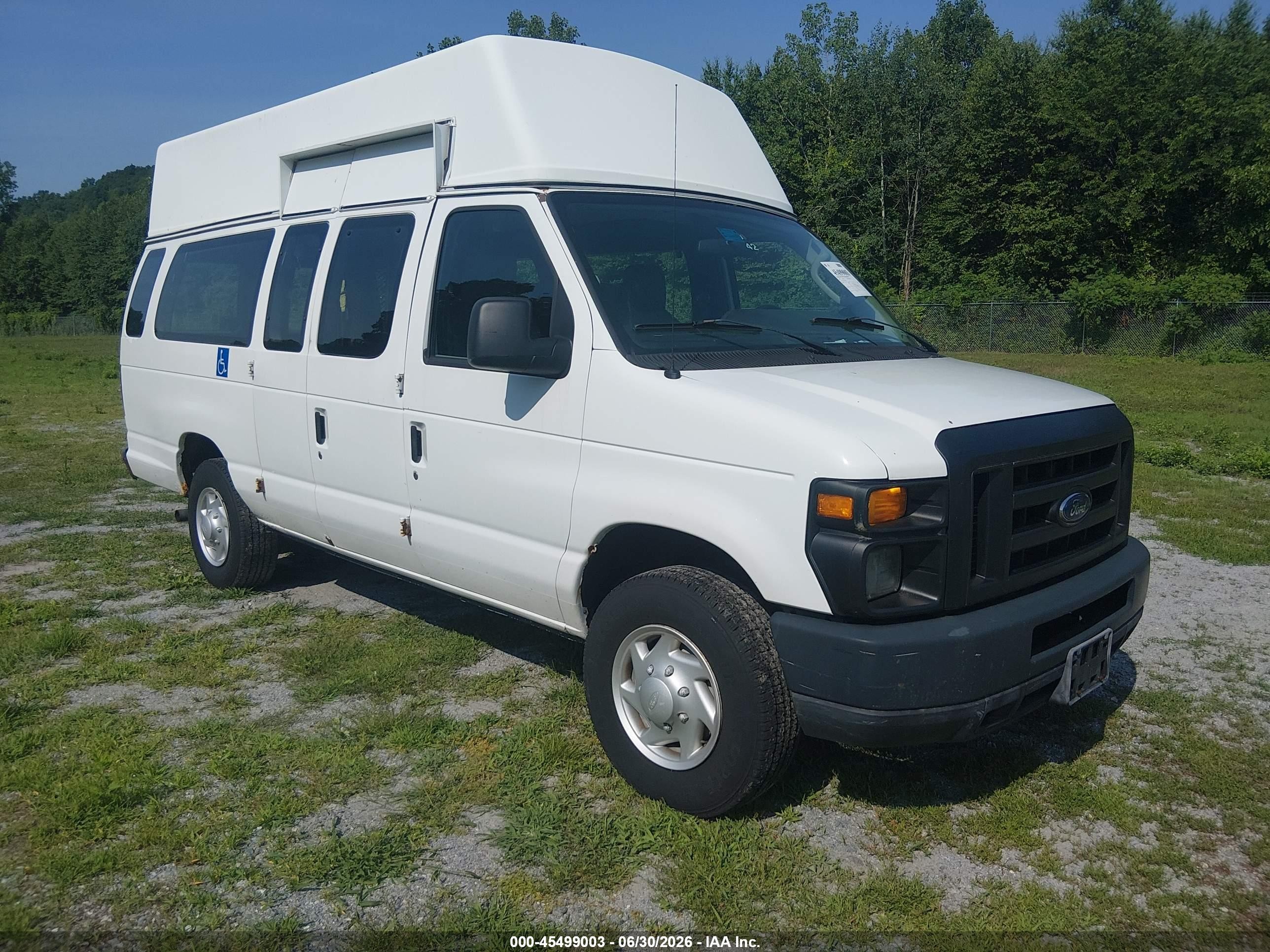 2009 Ford Econoline Cargo Commercial, VIN 1FTSS34L19DA29912 — Normal wear