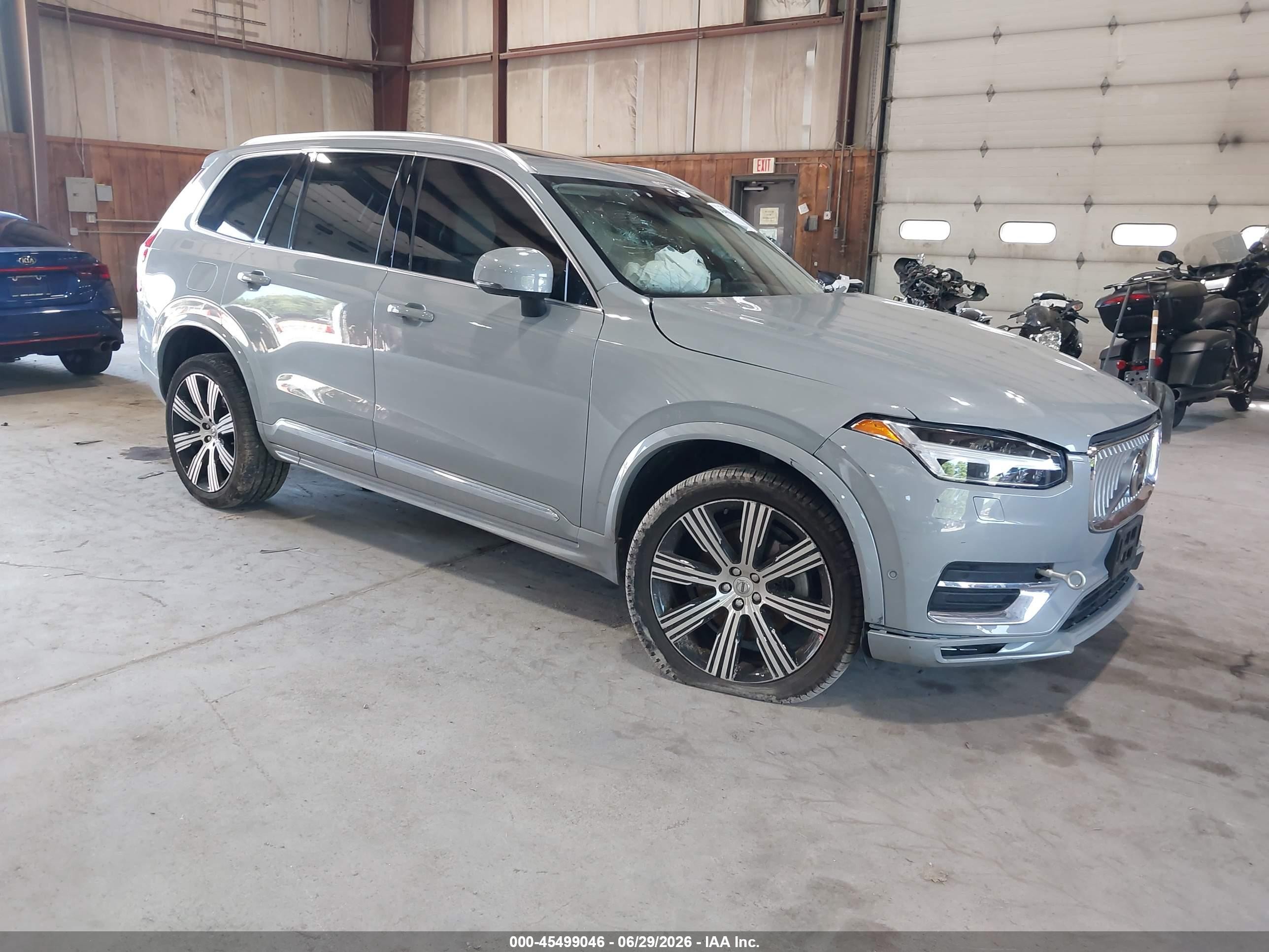 2025 Volvo XC90 Plus, VIN YV4062PE7S1325640 — Side