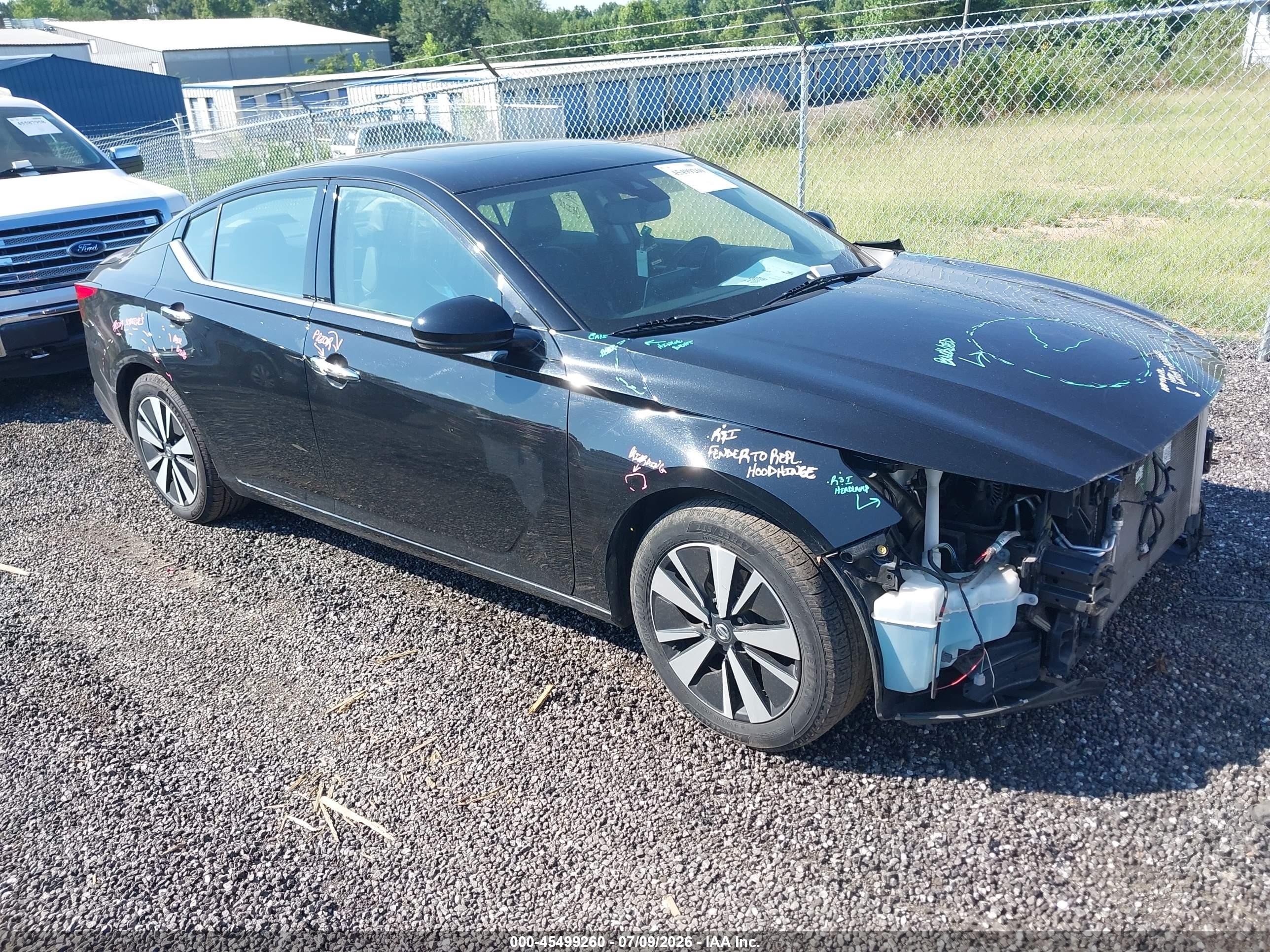2019 Nissan Altima SL, VIN 1N4BL4EV5KC183429 — Front end