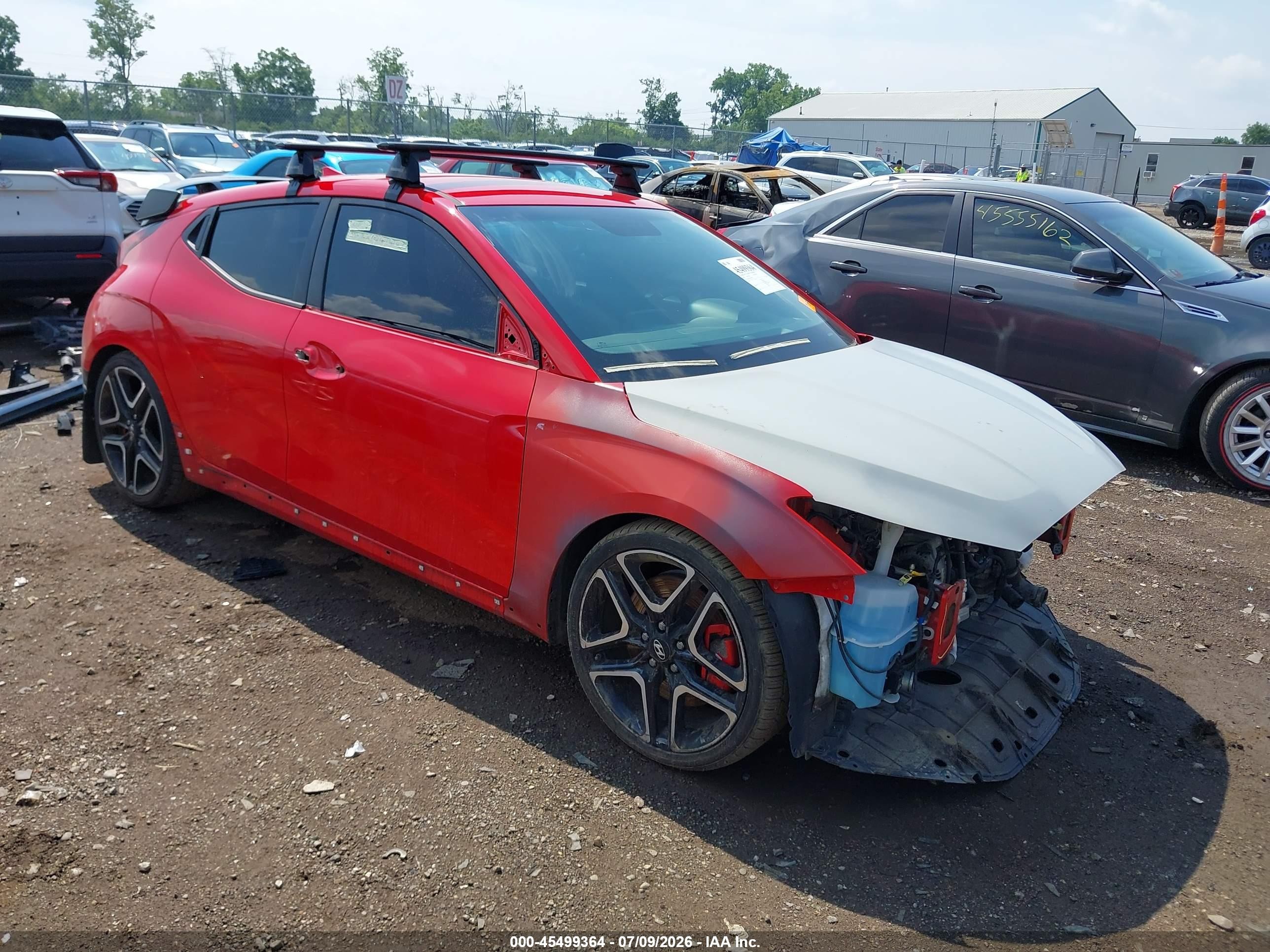 2020 Hyundai Veloster, VIN KMHT36AH3LU005083 — Перед