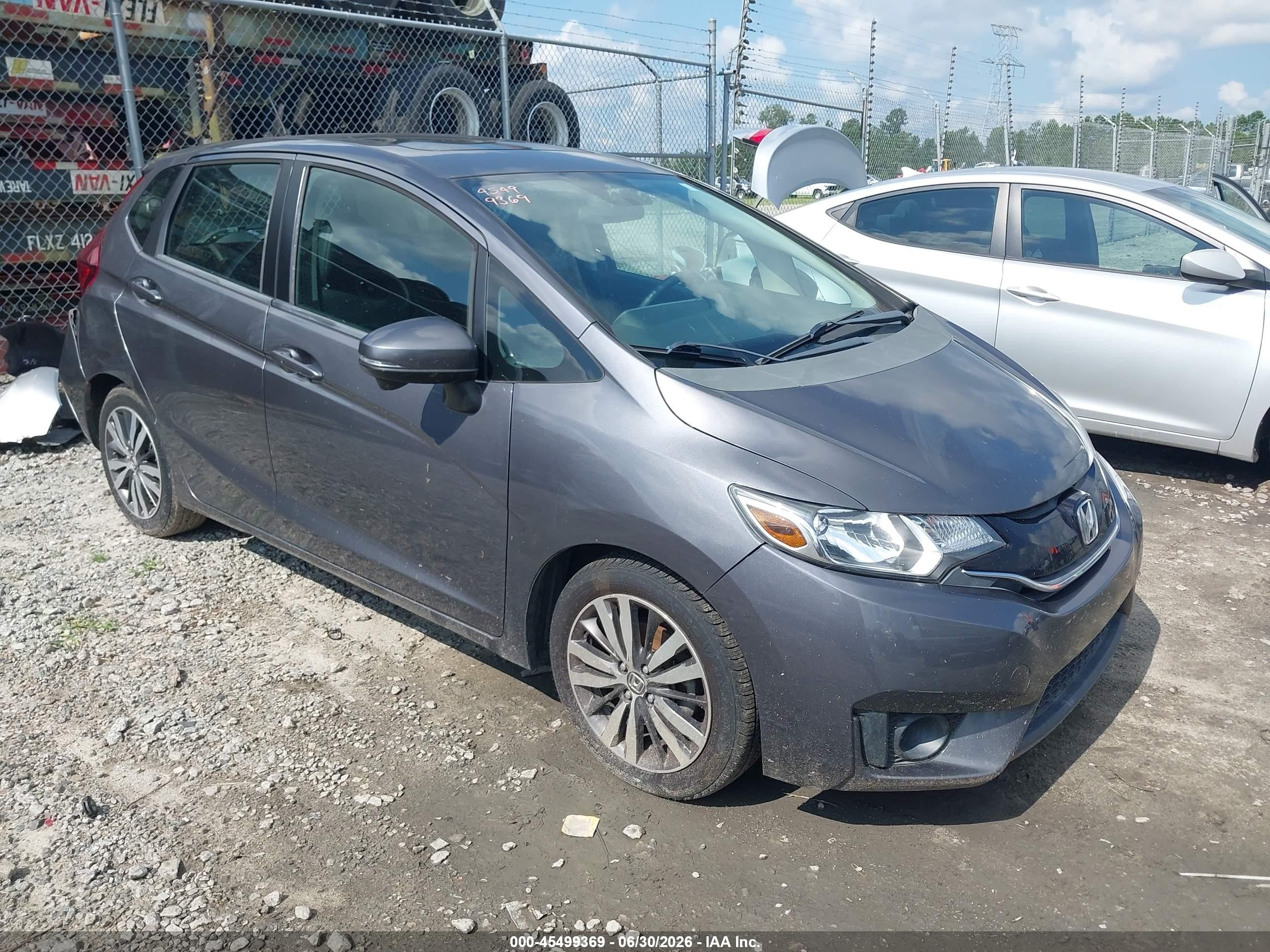 2015 Honda Fit EX-L, VIN 3HGGK5H8XFM703483 — Rear end