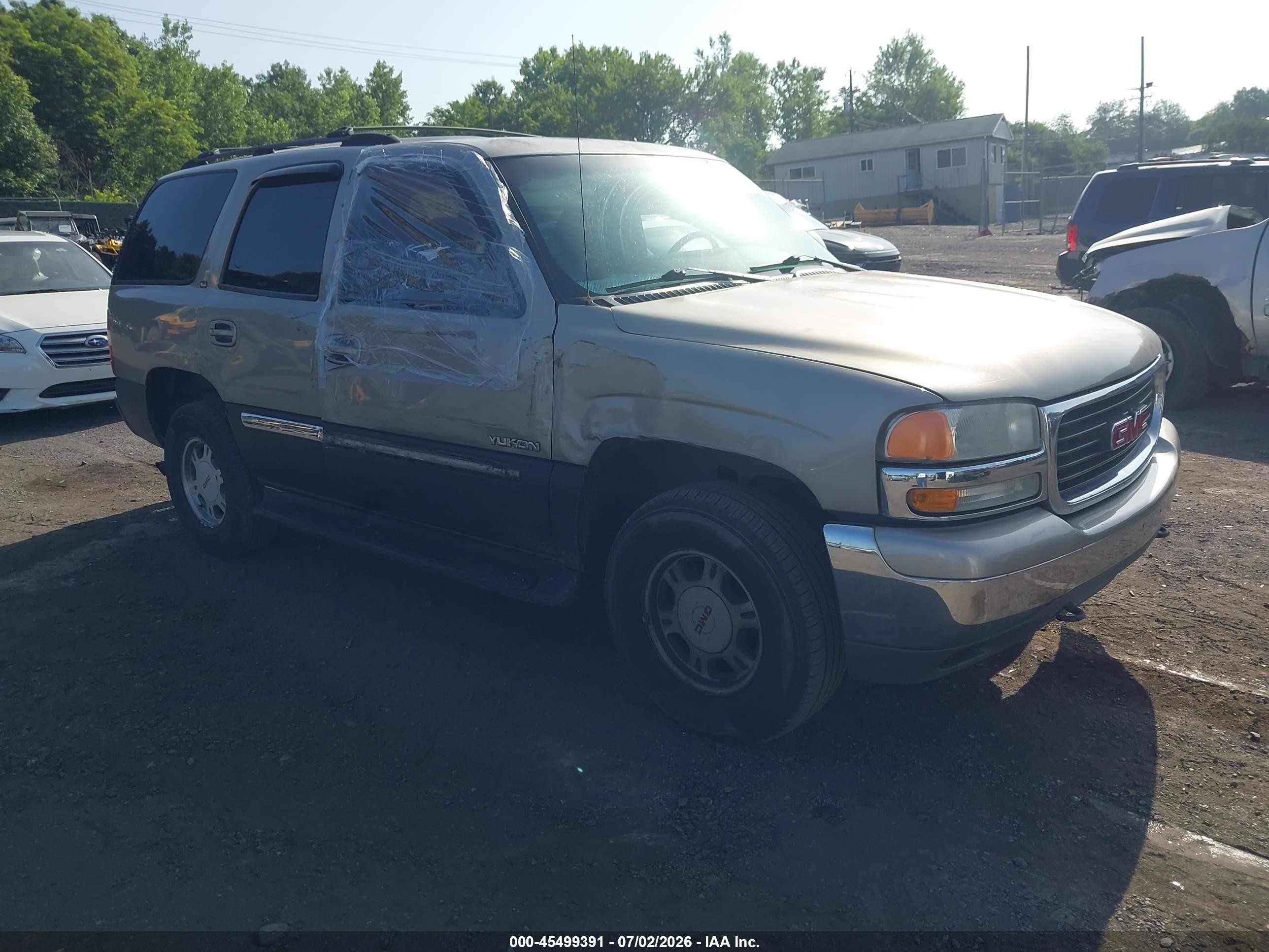 2002 GMC Yukon SLT, VIN 1GKEK13ZX2J317656 — Side