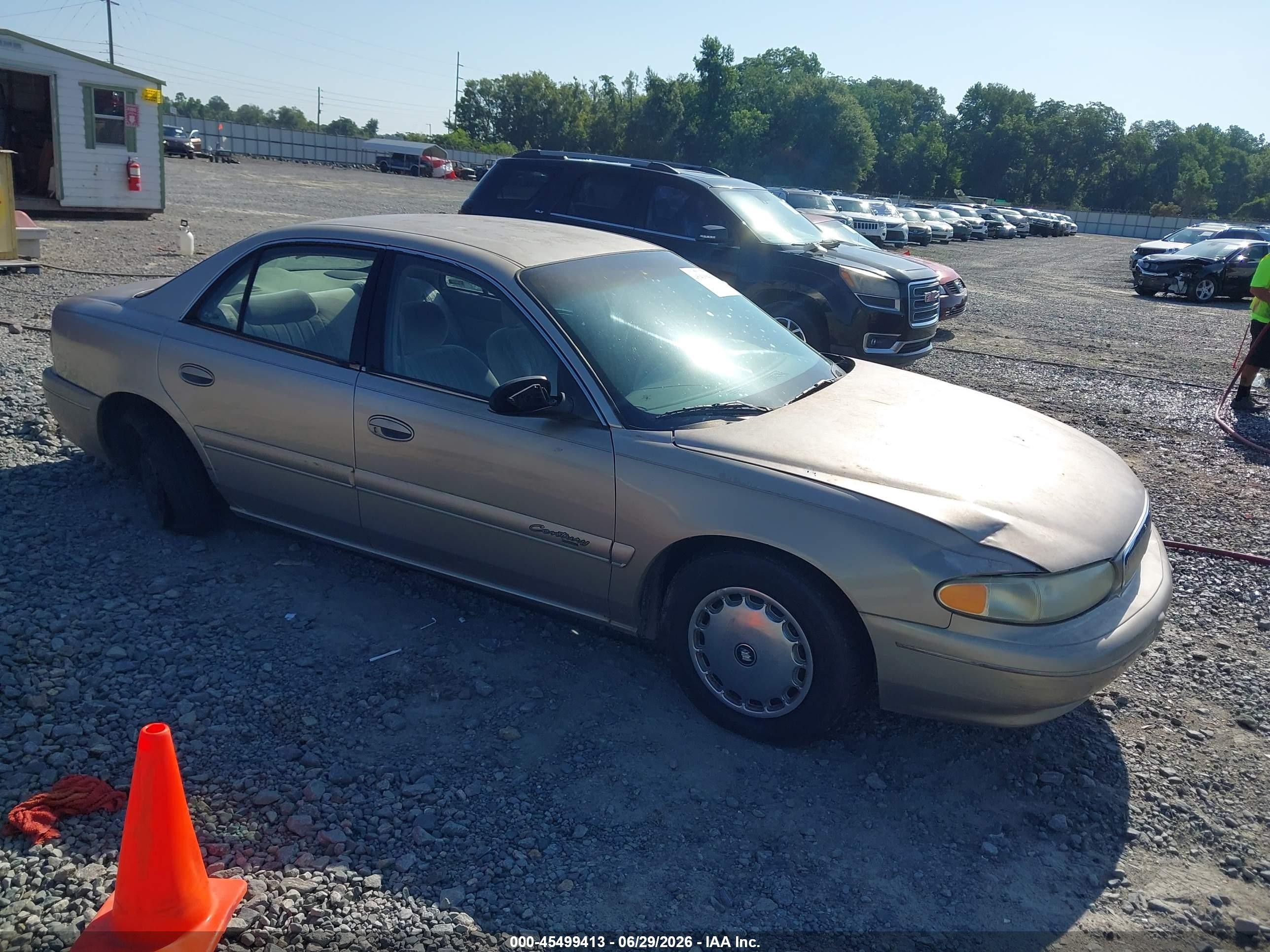 1999 Buick Century Custom, VIN 2G4WS52M1X1440336 — Front end