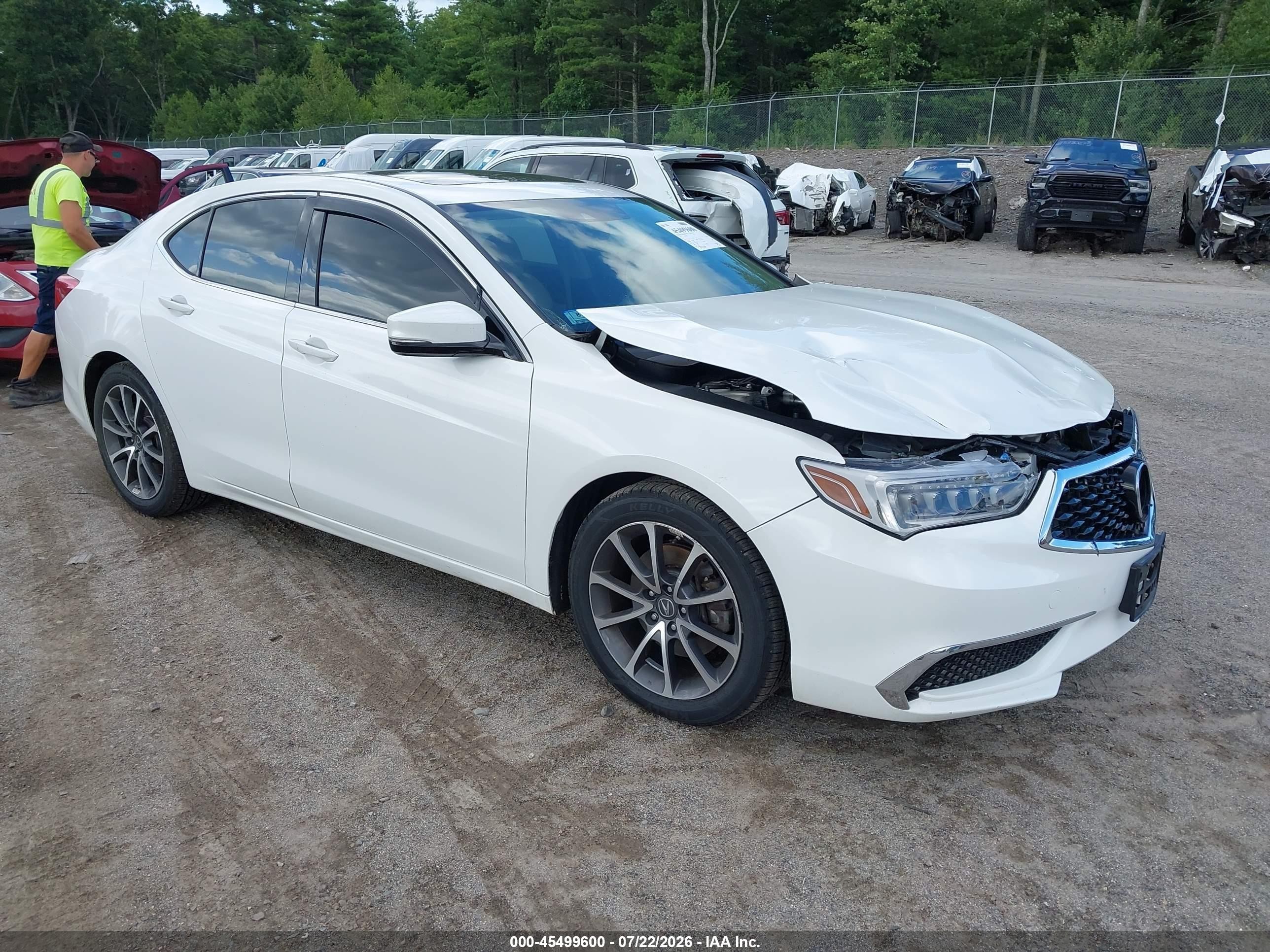 2018 Acura TLX, VIN 19UUB3F3XJA004178 — Front end