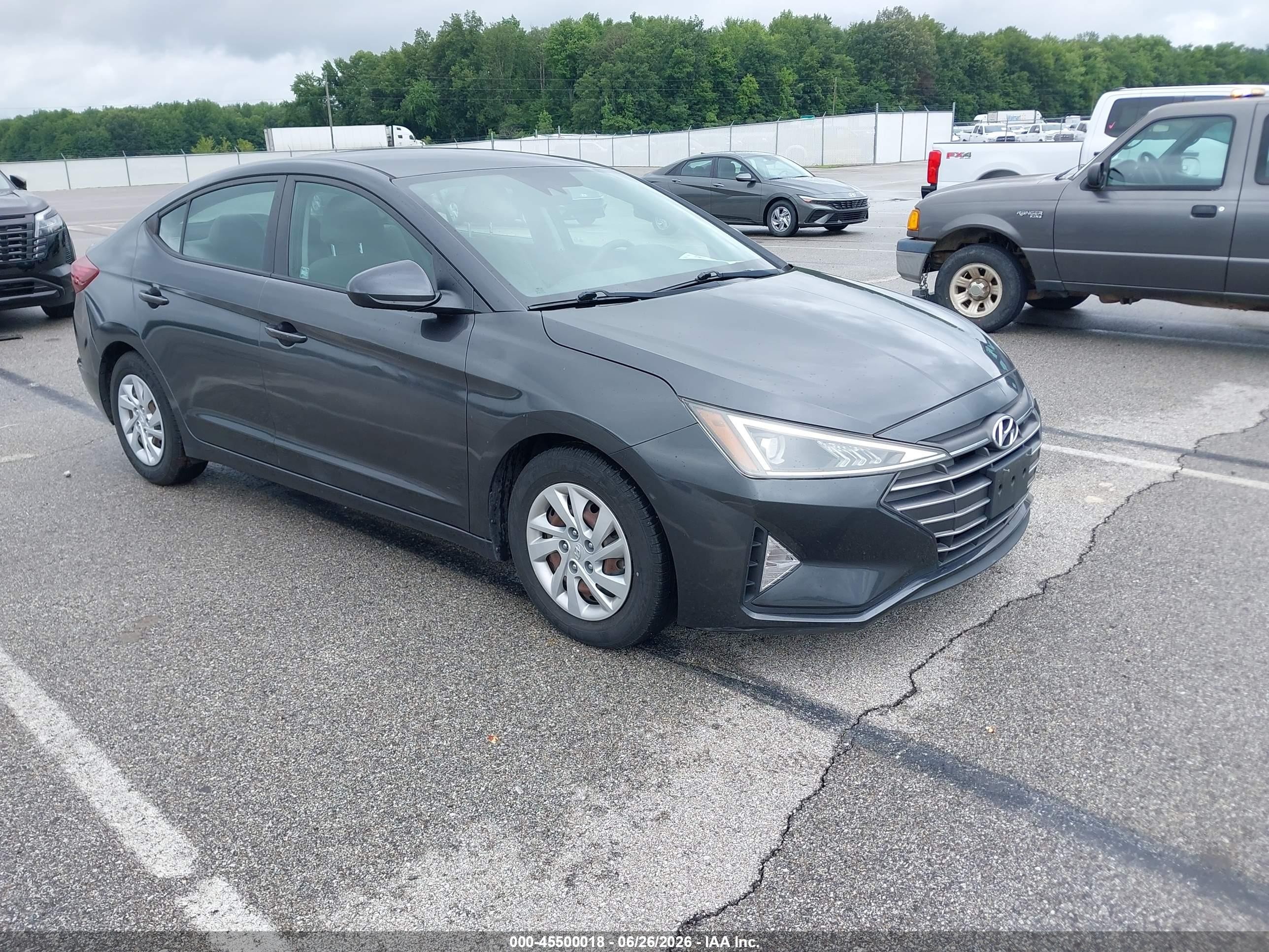 2020 Hyundai Elantra SE, VIN 5NPD74LF2LH613751 — Обычный износ