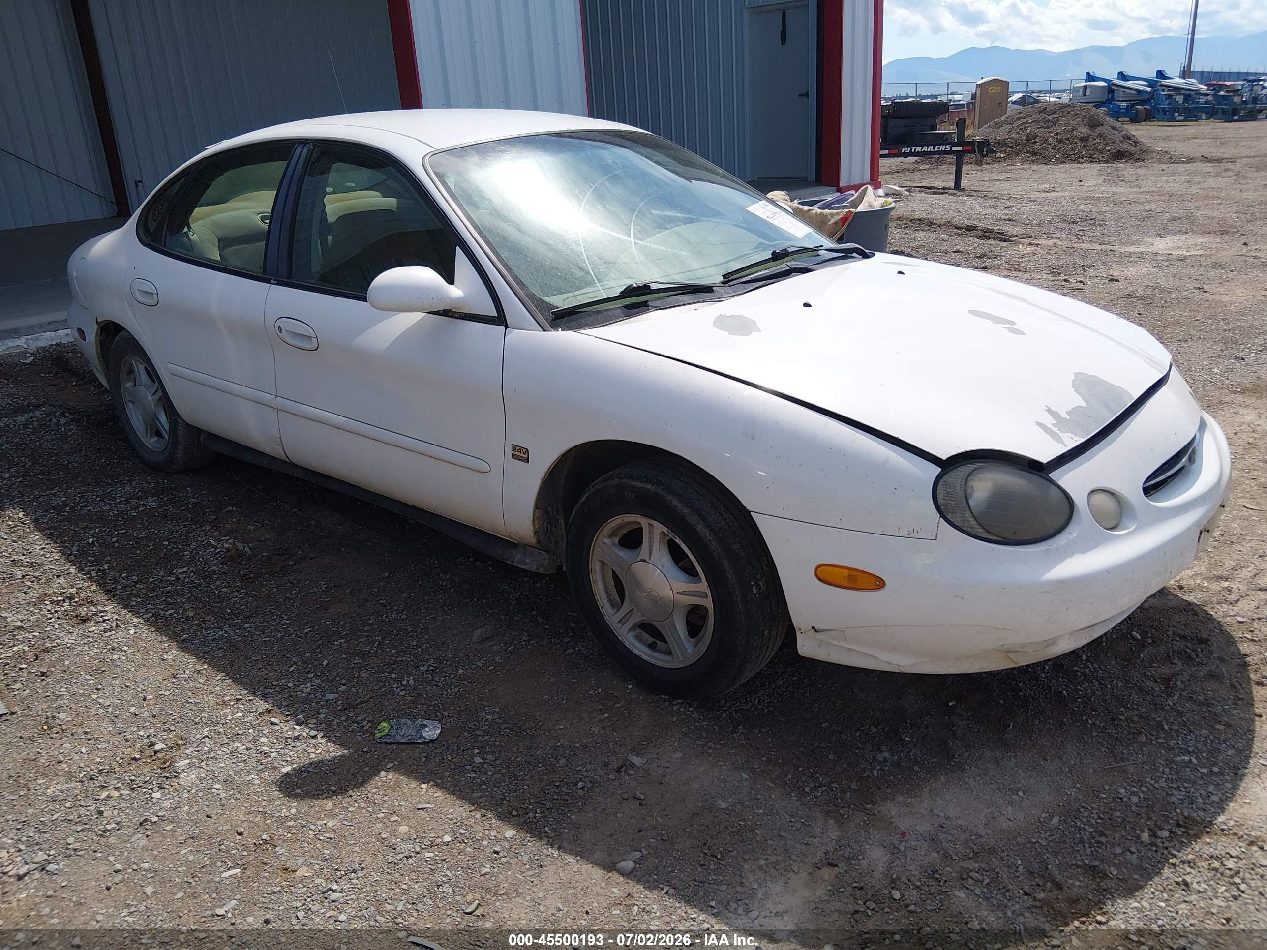 1999 Ford Taurus SE, VIN 1FAFP53S9XG261635 — Normal wear